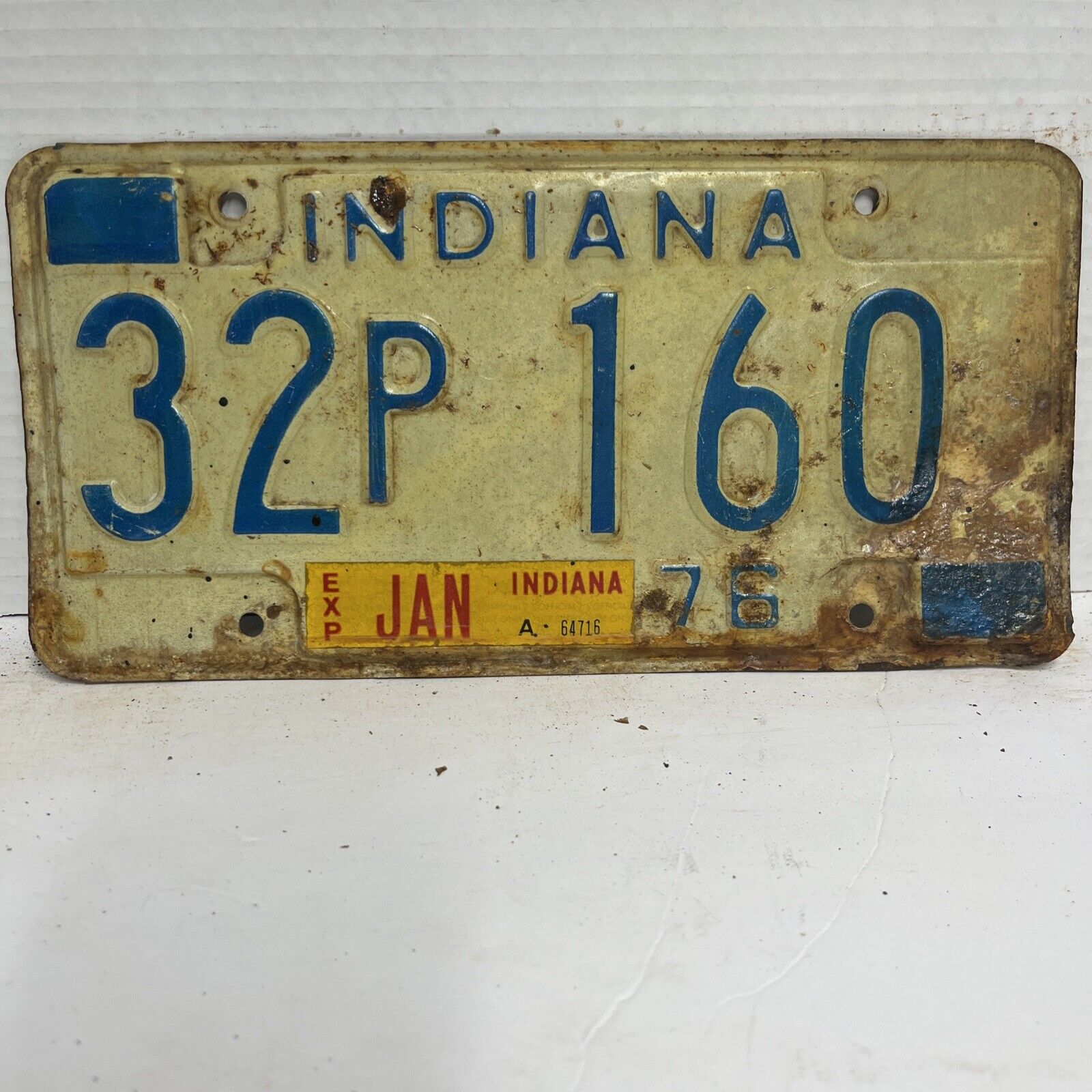 Vintage 1976 Indiana License Plate - Crafting Birthday MANCAVE slf