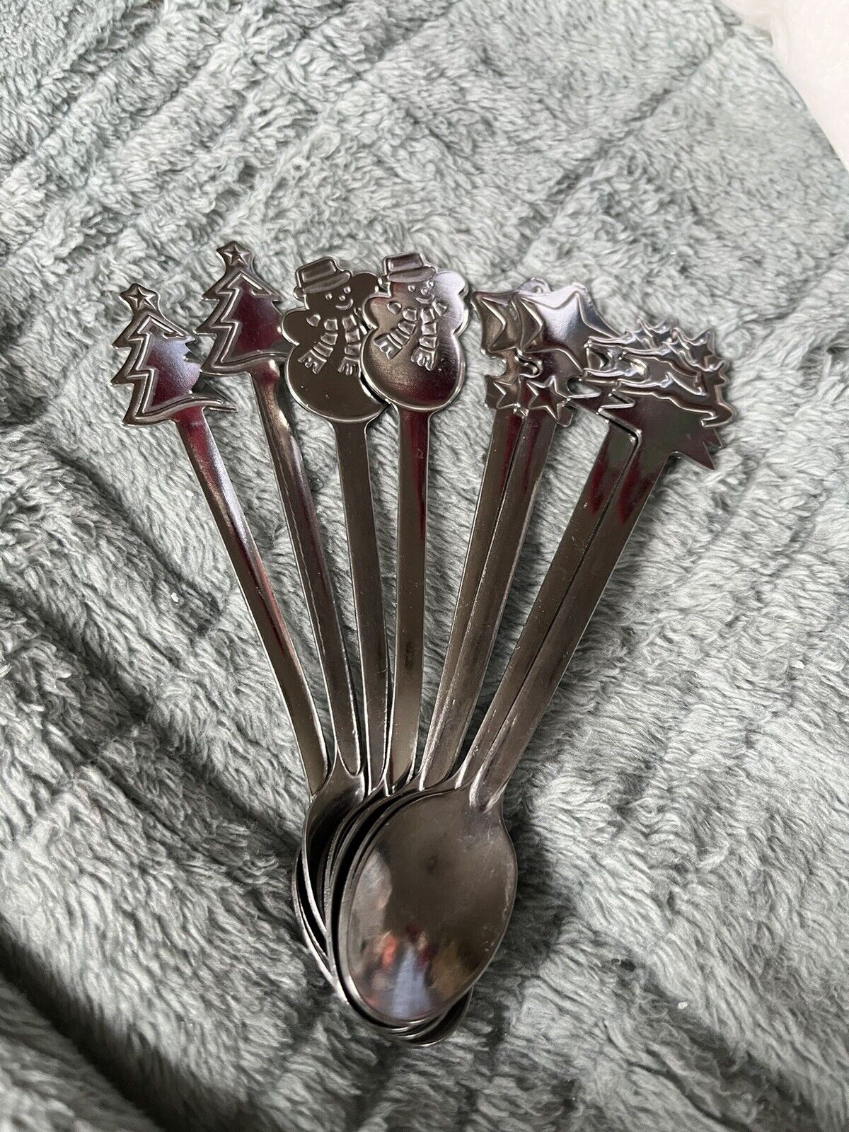 Yves Rocher Vintage Christmas Spoons Set 8 Roughly 5” Long- EUC