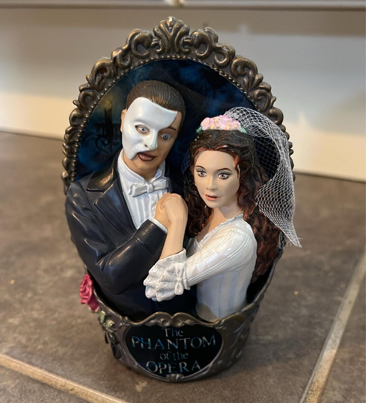 1986 Phantom of the Opera Ornament Heirloom Collection Musical Carlton READ
