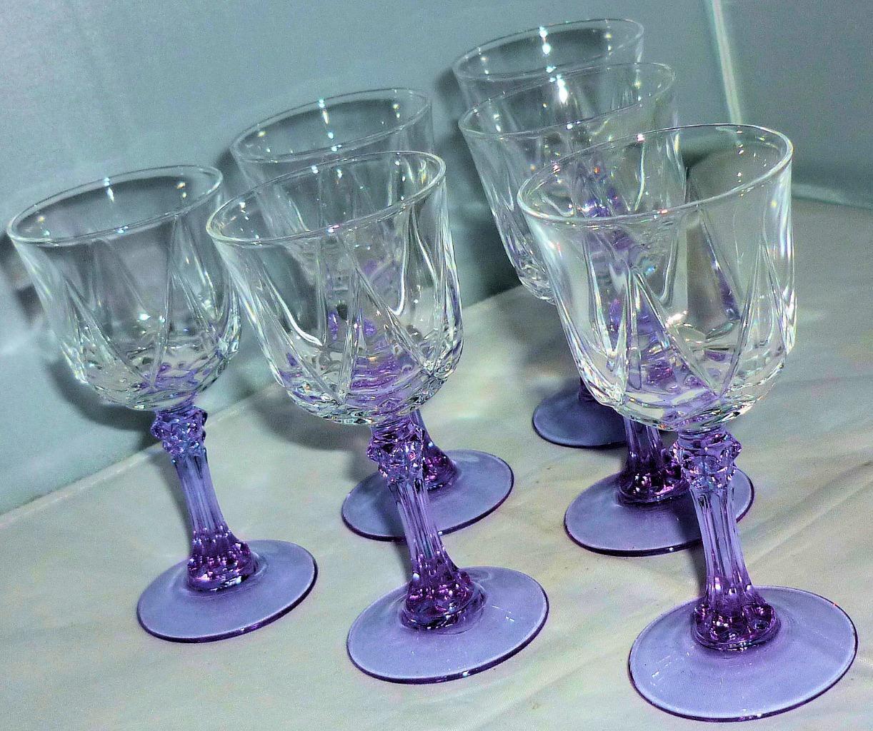 SMALL RETRO CRISTAL D\'ARQUES  AUTEUIL LILAS ALEXANDRITE NEODYMIUM GLASS GLASSES
