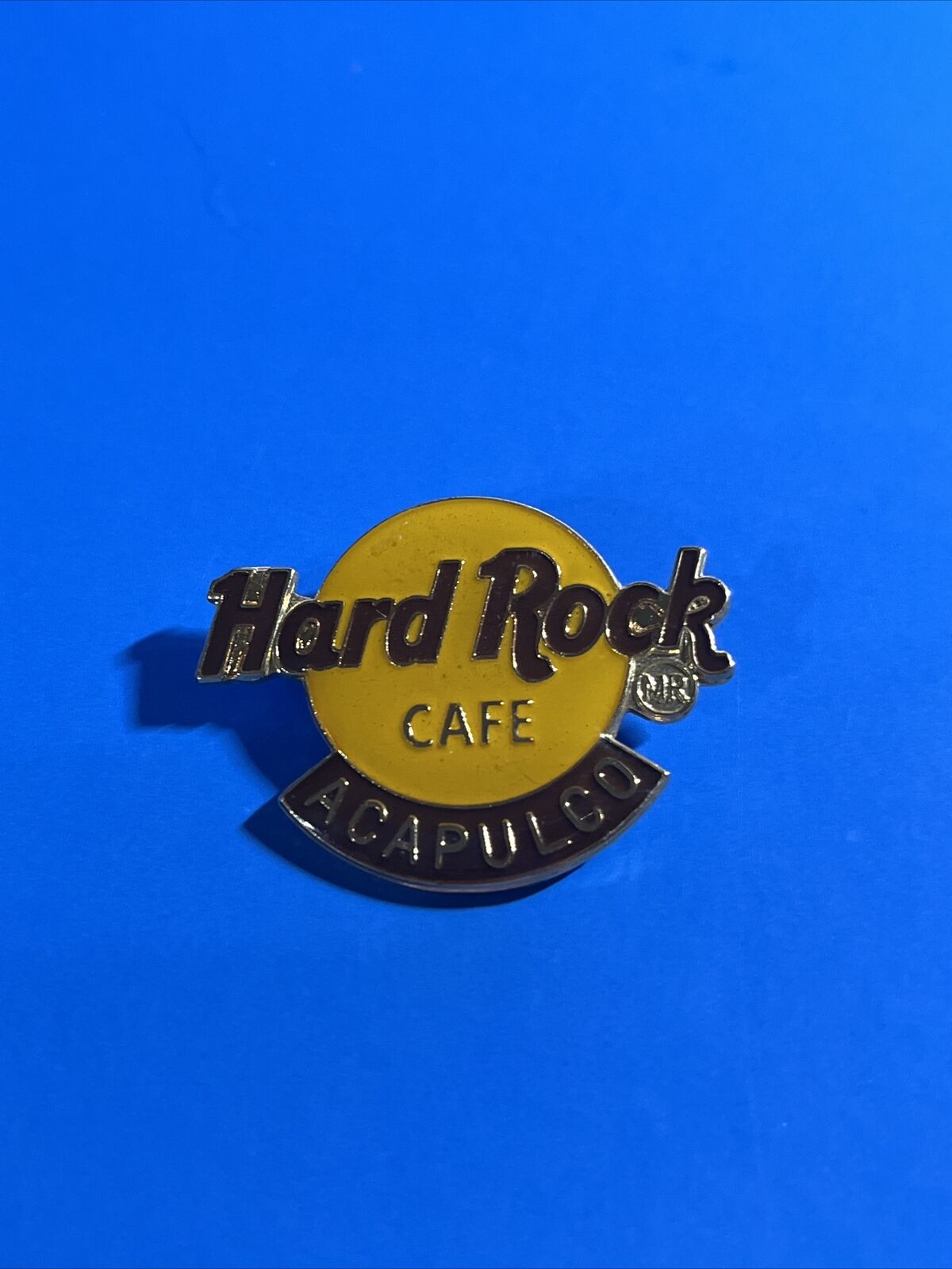 HARD ROCK CAFE -ACAPULCO - MEXICO, CLASSIC YELLOW HRC LOGO  1990’s PIN