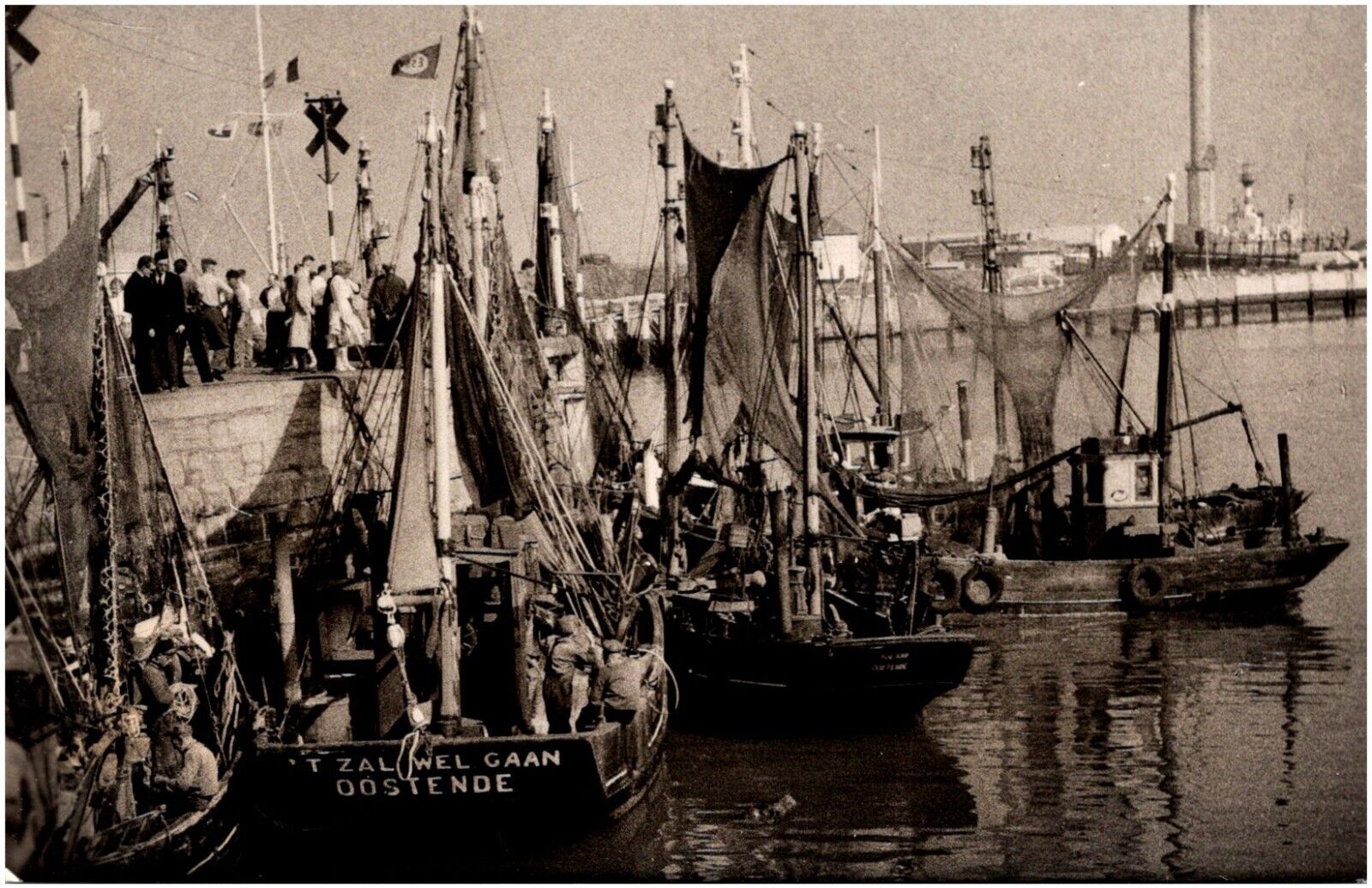 Fishing Boats at Ostend Belgium Dock \'T Zal Wel Gaan 1930s RPPC Postcard Photo
