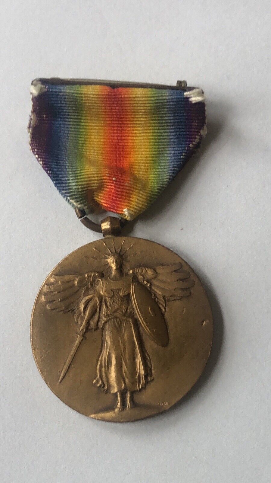 Antique WW1 WWI C1918 Victory Medal ORIGINAL true To Era Military Pin 