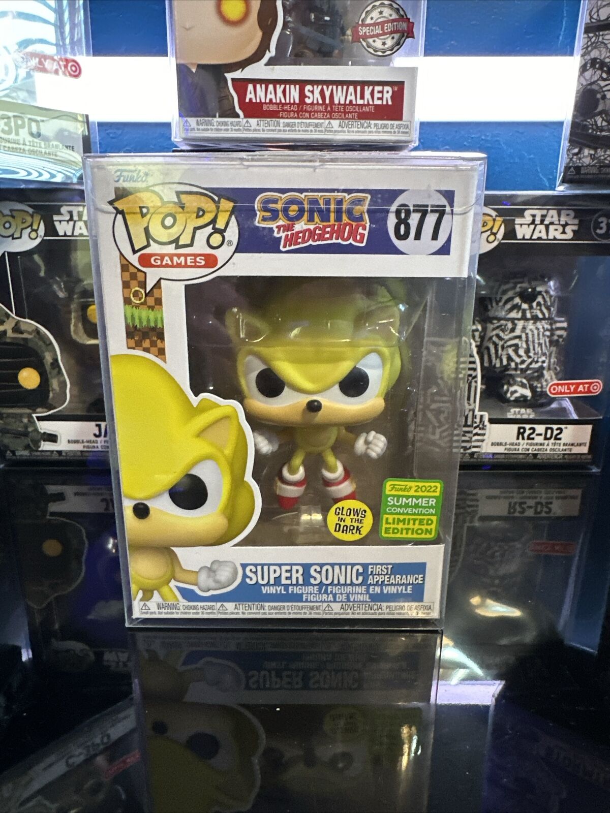 Funko Pop Vinyl: Sonic the Hedgehog - Super Sonic First Appearance W/ Protector