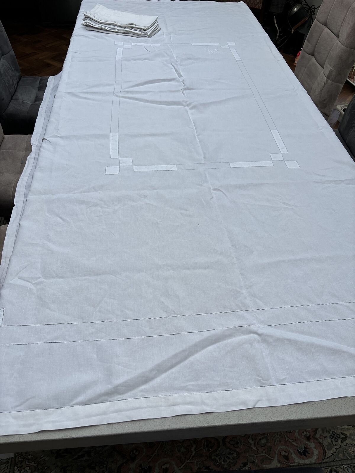 Large Vintage Linen Tablecloth With 11 Napkins Approx 240x180cm