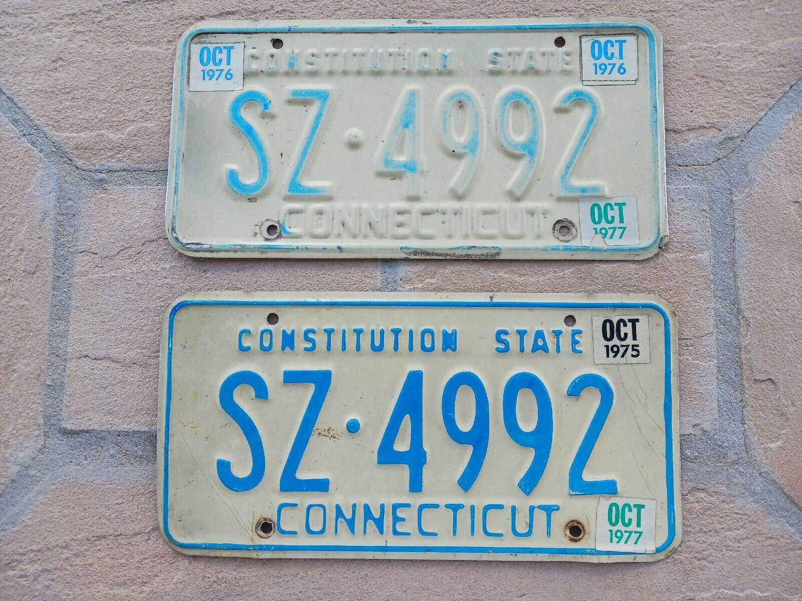 SET 1977 Connecticut Constitution State Tin License Plates Tag #SZ-4992 Huskies