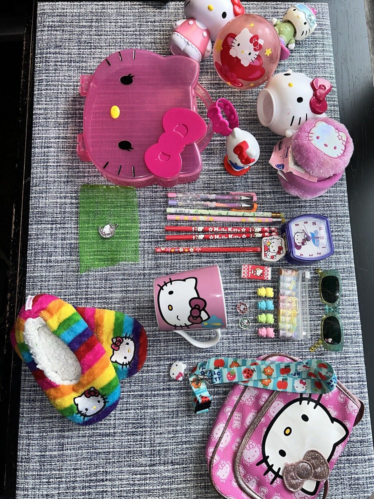 Big Lot of Sanrio Hello Kitty - Figurines/Clothing/Jewelry &MORE