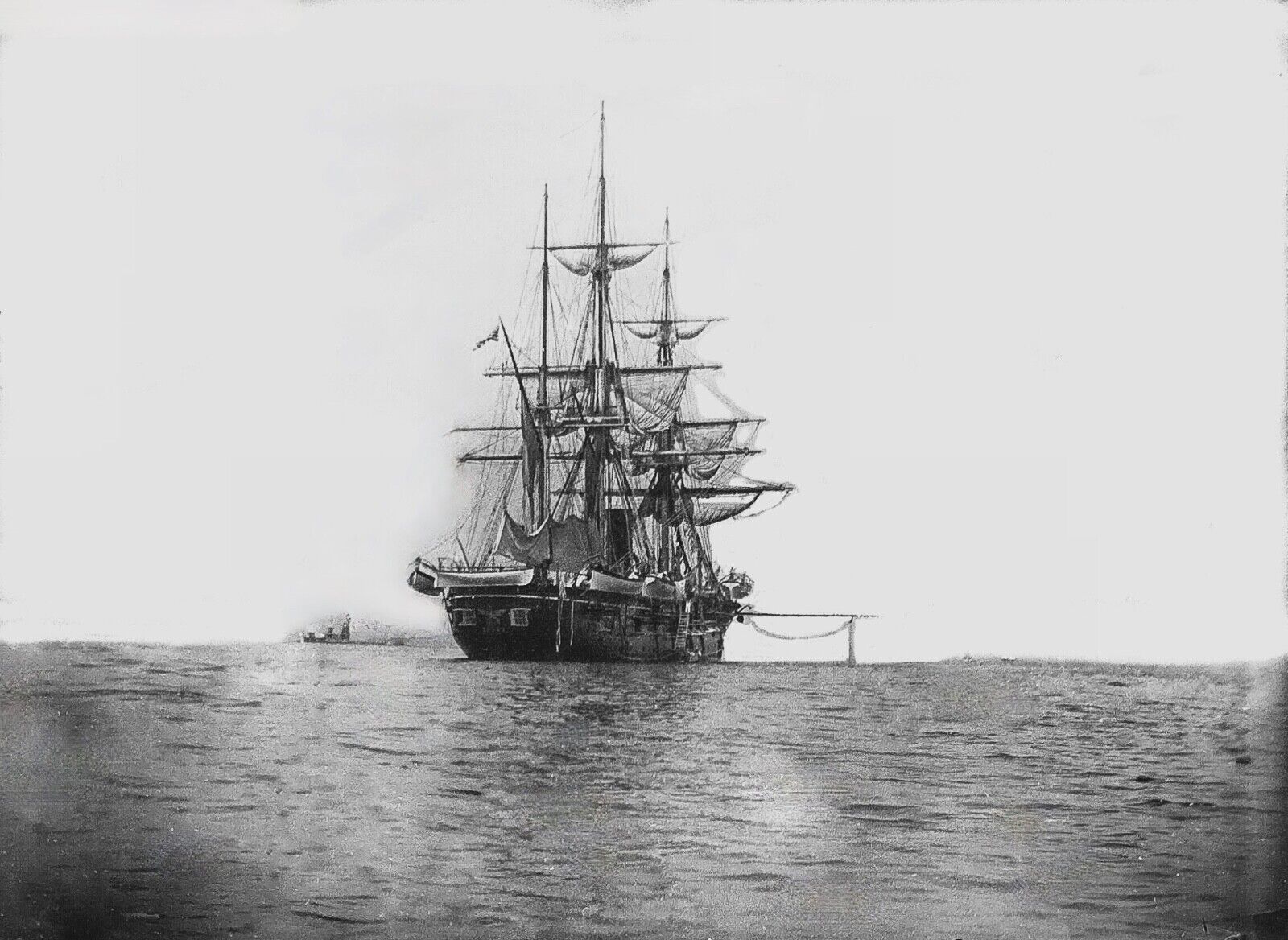 ANTIQUE GLASS PLATE PHOTO NEGATIVE - Aug 6, 1897 - USS Essex - Newport, RI
