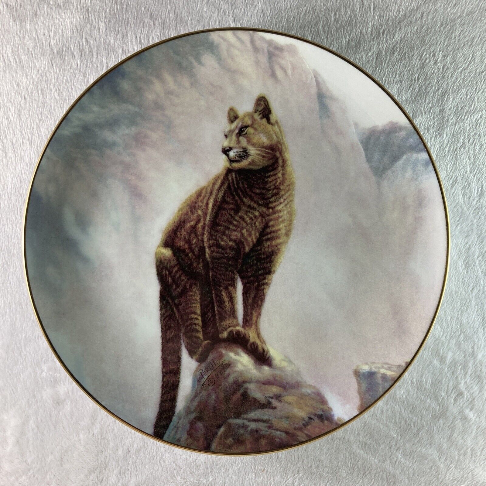 MOUNTAIN LION Plate Perillo\'s North American Wildlife Series Artaffects Big Cat