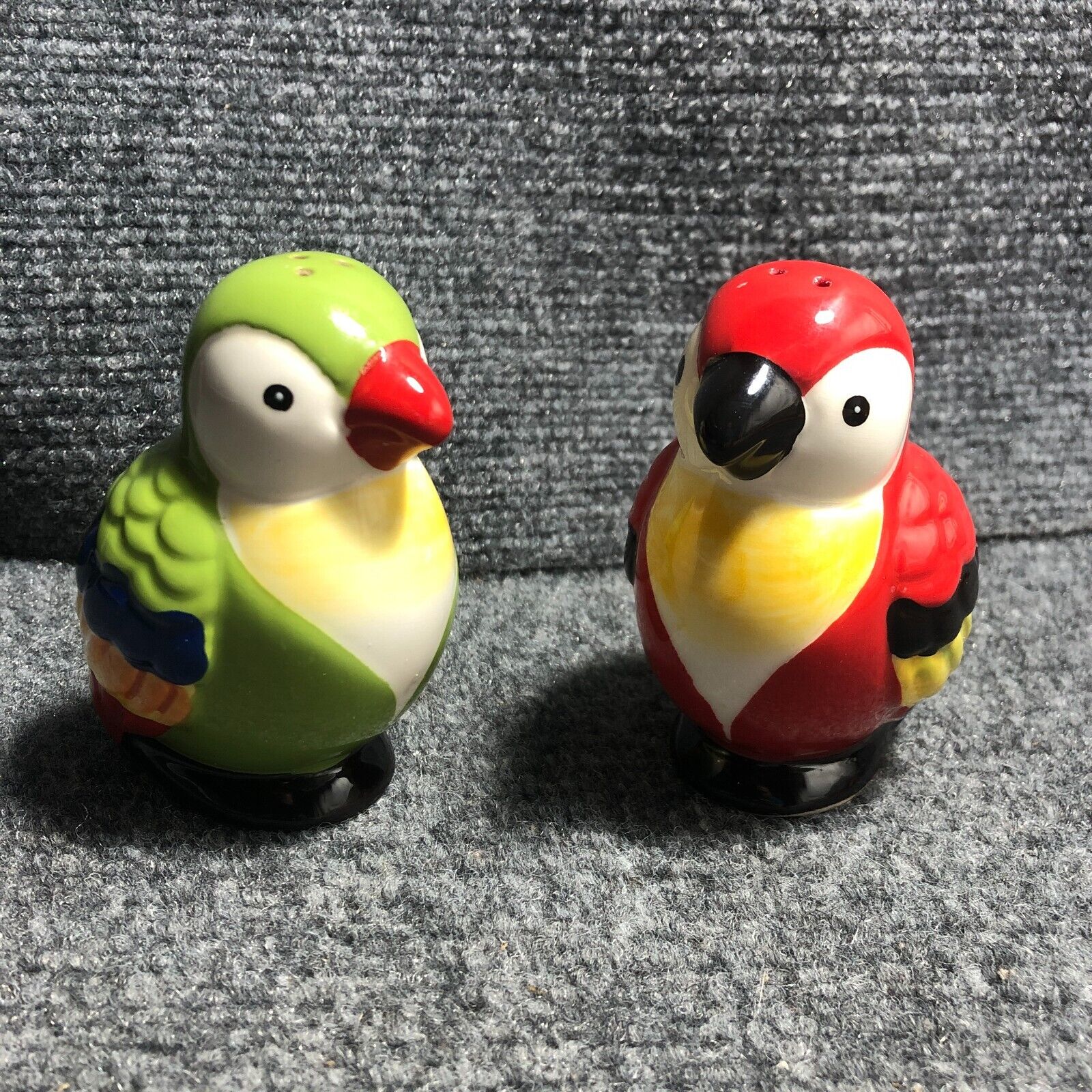 Pier One Imports Cute & Colorful Tropical Parrot Salt and Pepper Shakers Retired