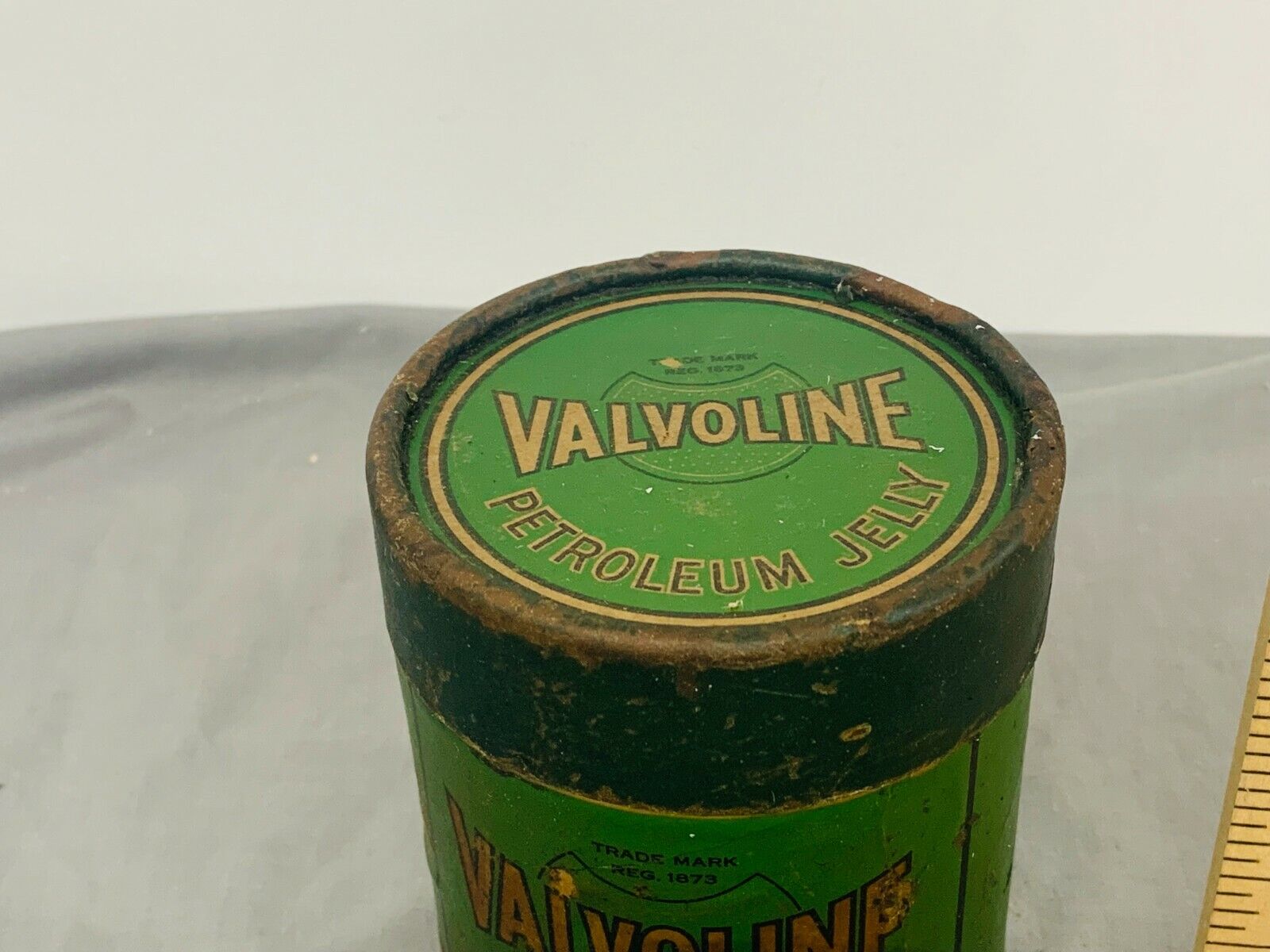 Rare VALVOLINE Superfine White Petroleum Jelly Oil Can early 1900's Green 