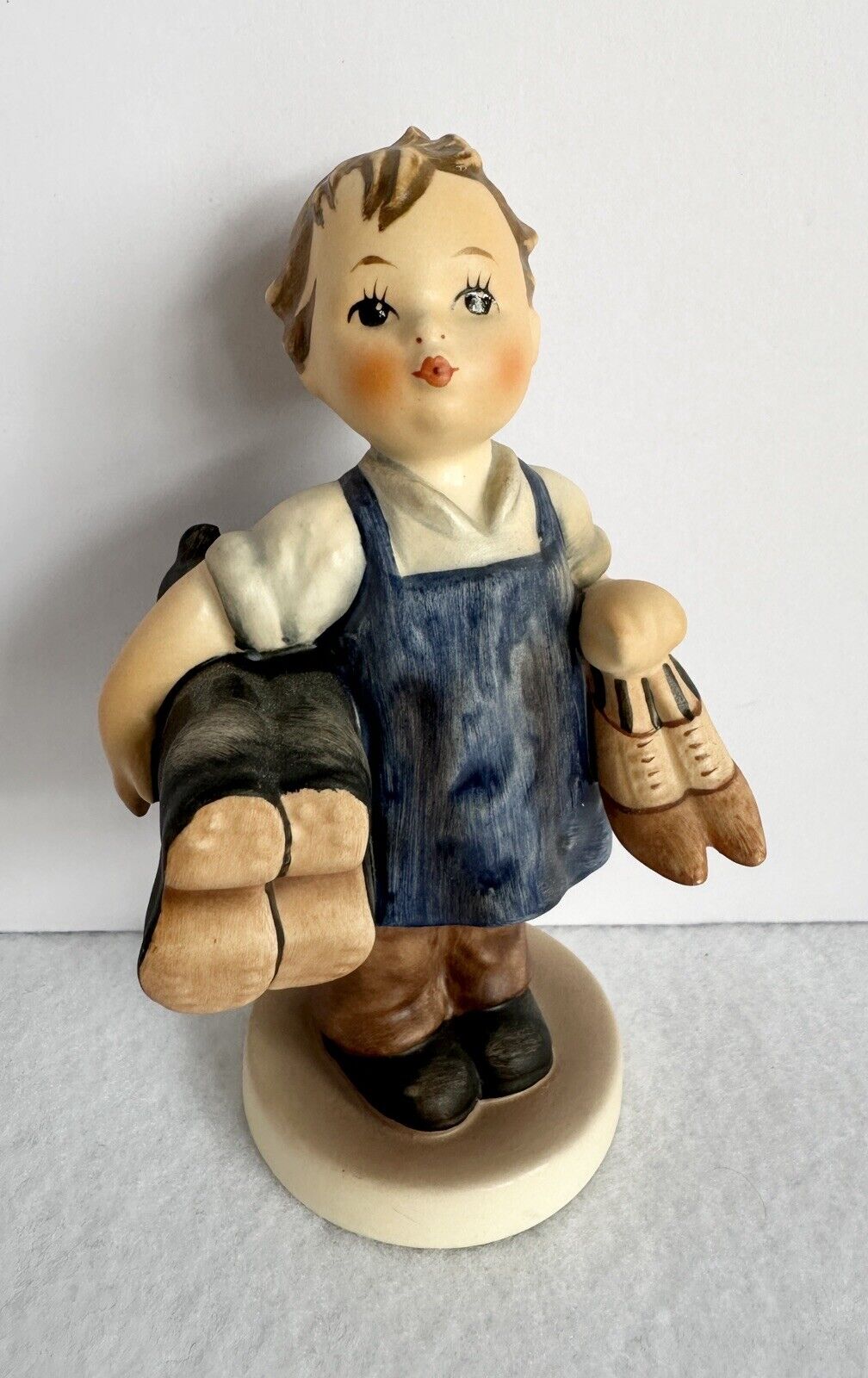 Vintage Goebel Hummel #143/0 Boots Figurine 5\
