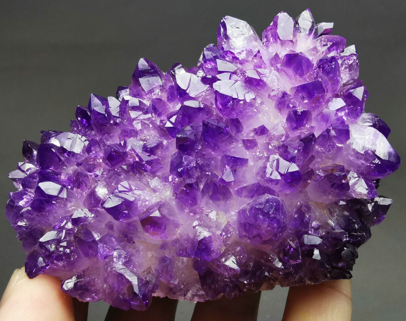 389g Quartz crystal mineral specimen of top natural amethyst cluster 