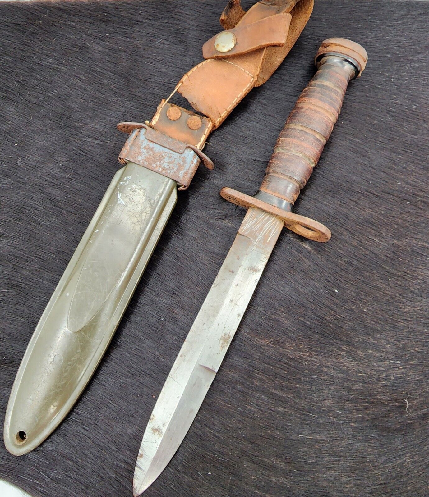 Vintage M1 carbine style bayonet made in Japan with sheath and leather handle