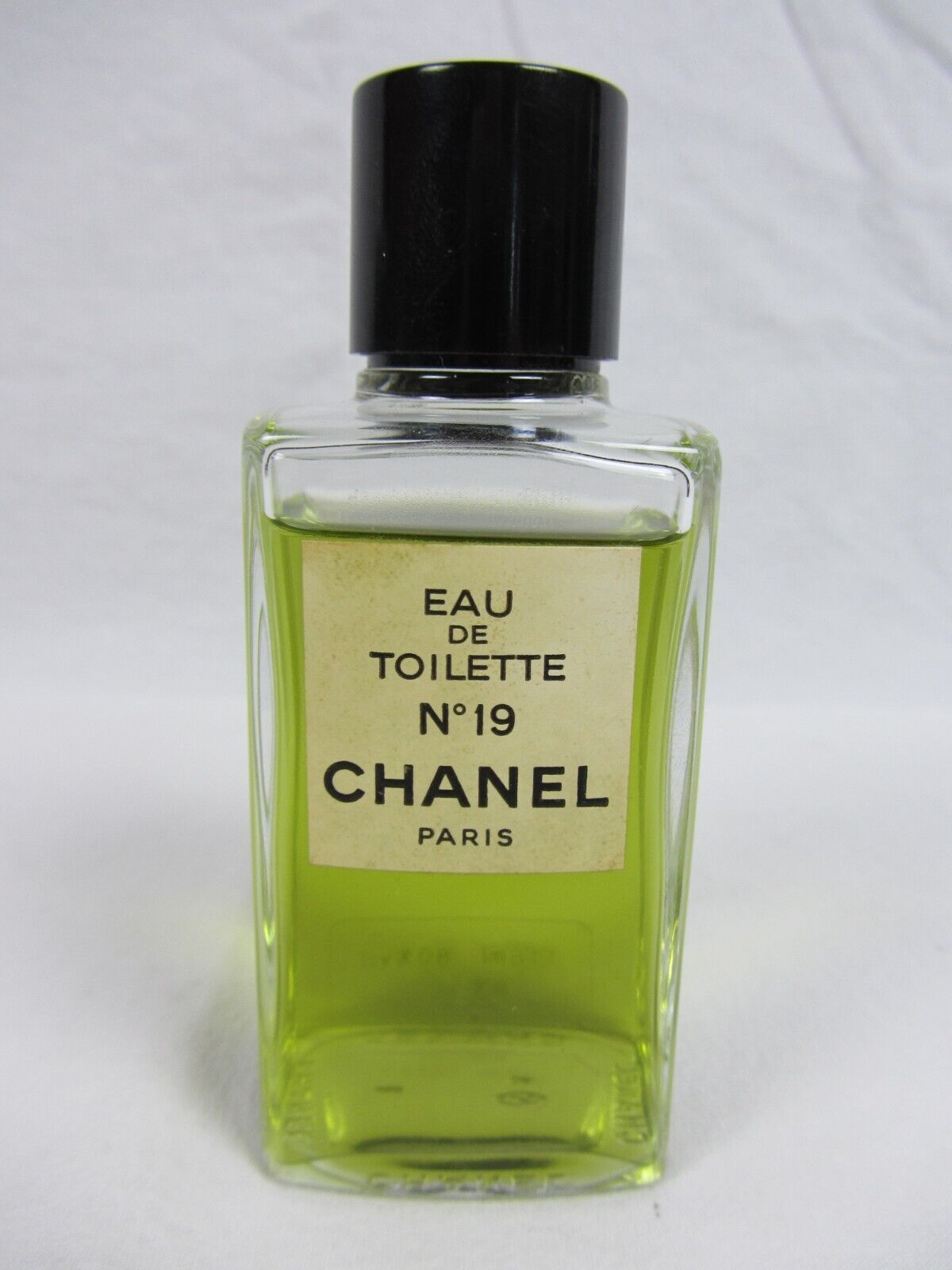 Chanel No. 19 Eau De Toilette 118 mL 4 fl. oz. Splash Vintage Used 90% Full
