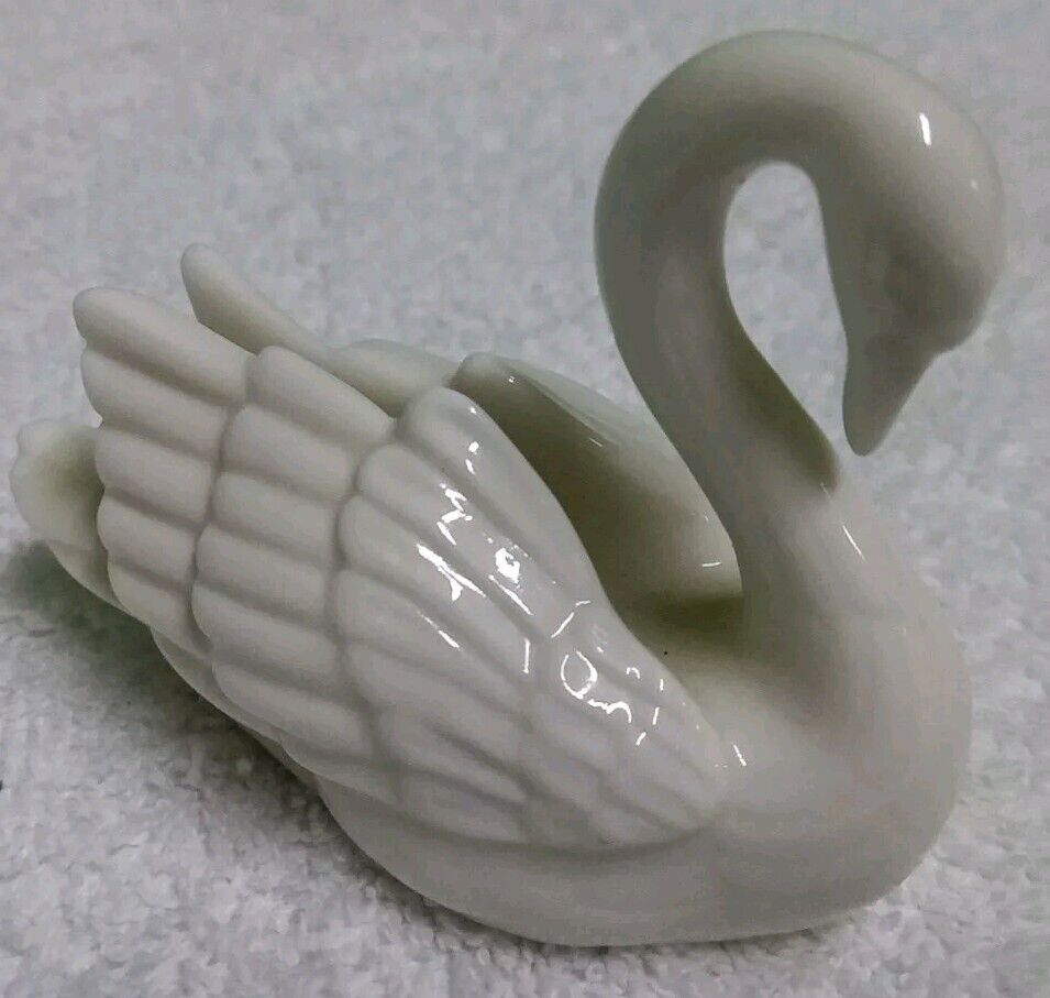 Vintage Lenox Porcelain Ivory Miniature Swan
