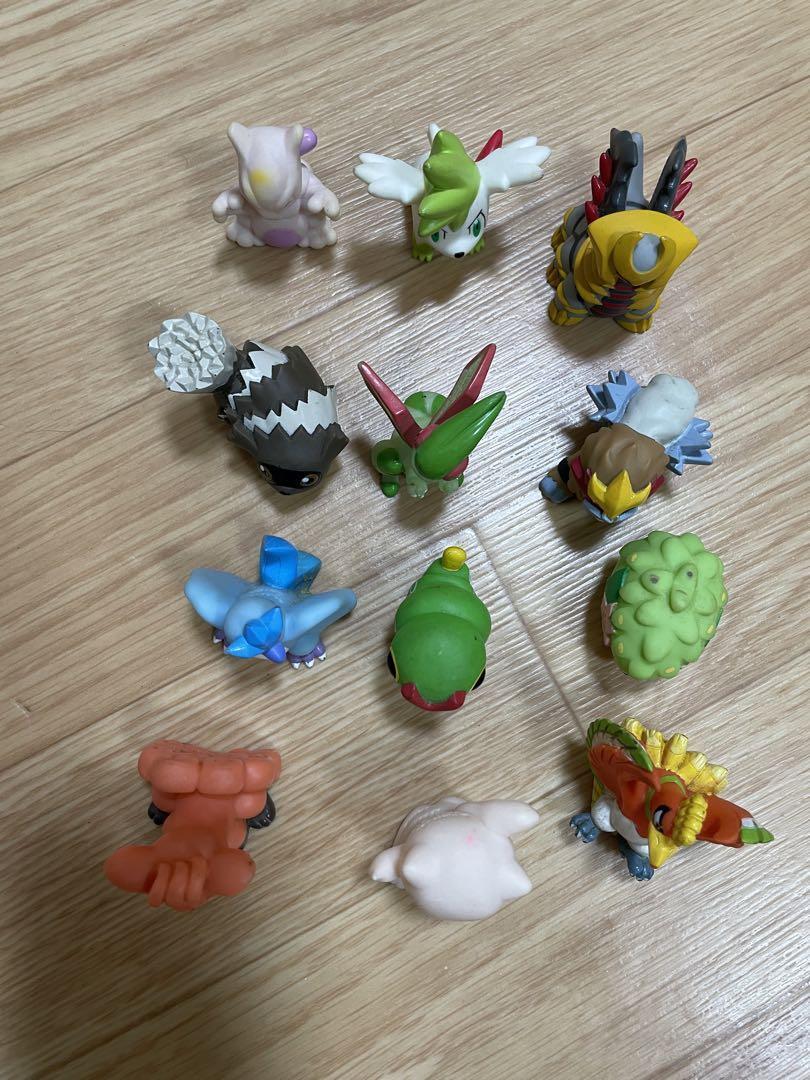 Pokemon Figure Finger Puppet Vulpix Mewtwo Ho-oh Giratina Set Lot of 12