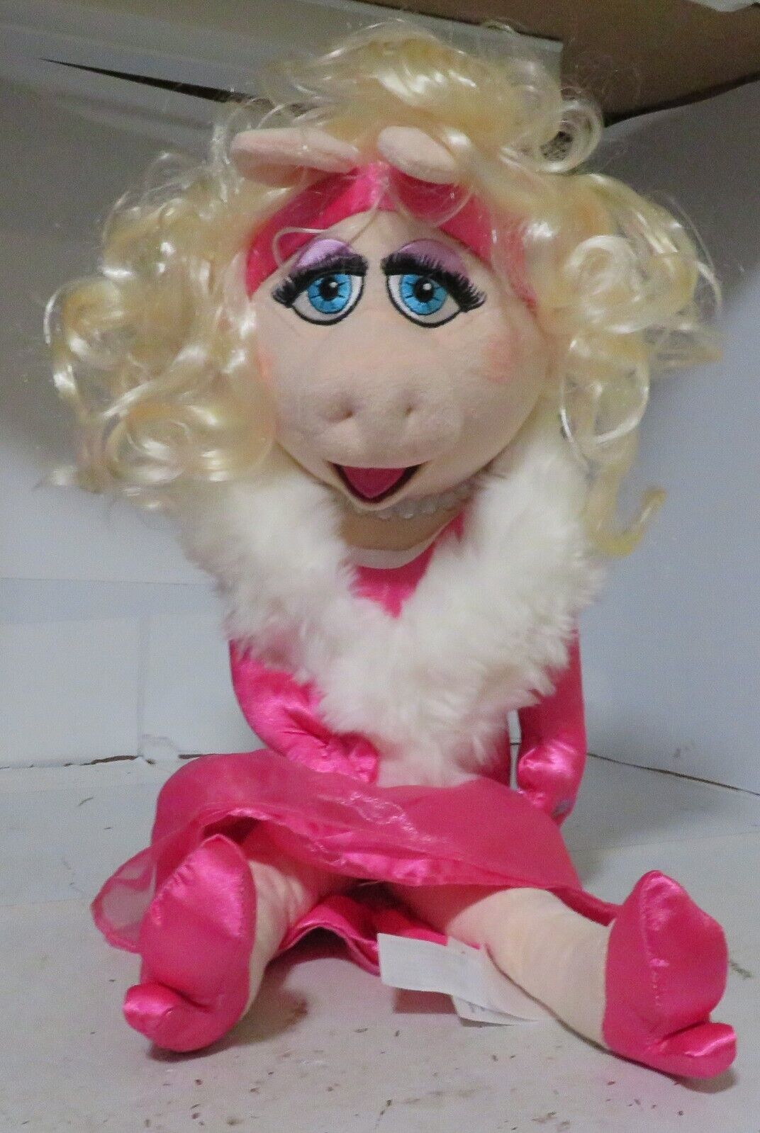 Big MISS PIGGY Muppets Plush Stuffed Animal Authentic DISNEY Store Toy Henson 19