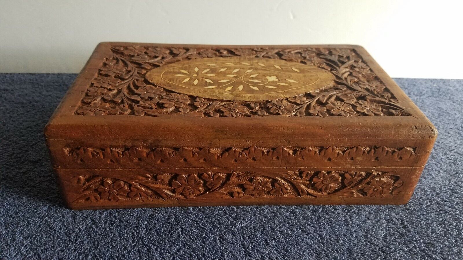 Vintage Carved Inlay Trinket Jewelry Box Amazing Antique  A8