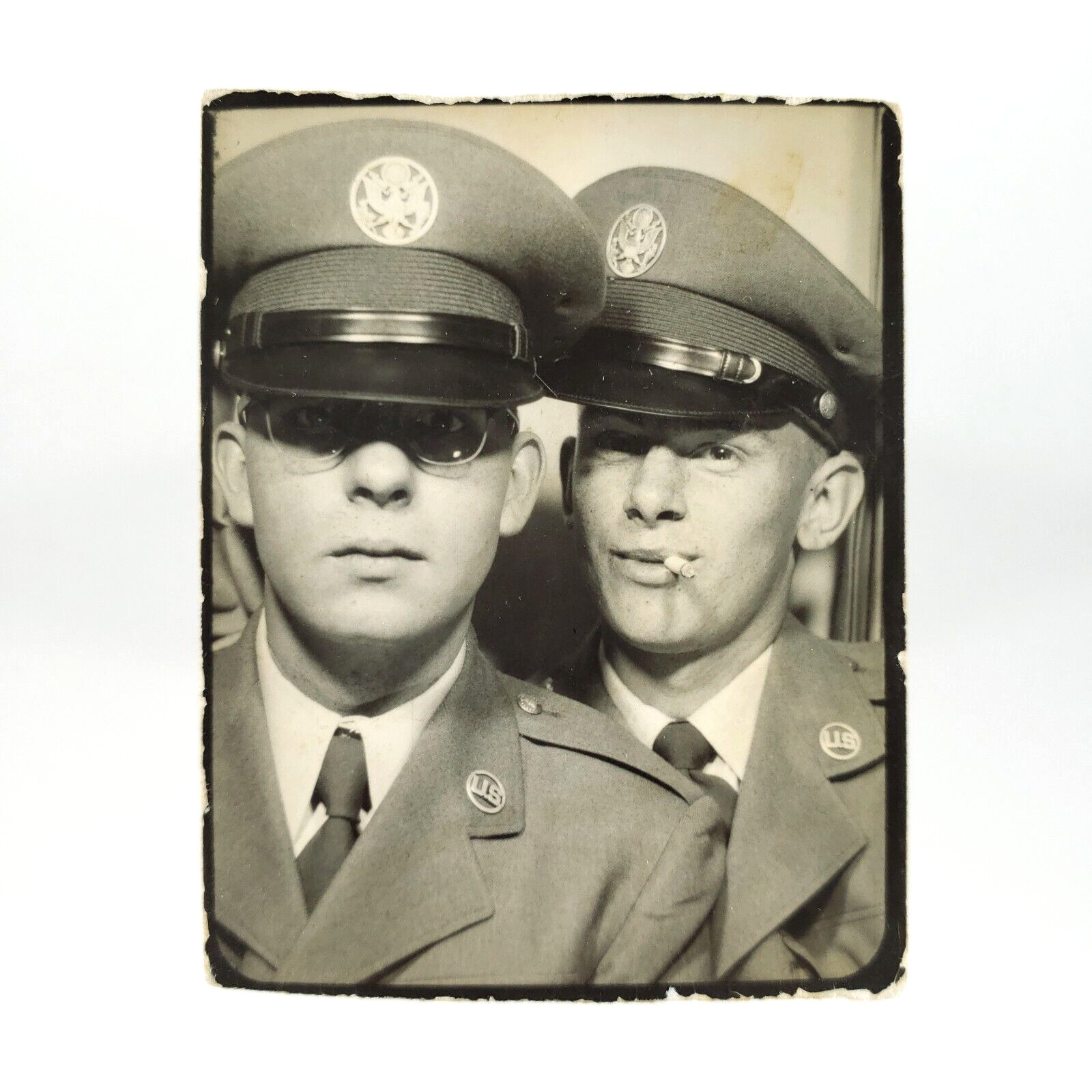 Affectionate Air Force Men Photobooth Snapshot 1940s WW2 Smoking Soldier A4284