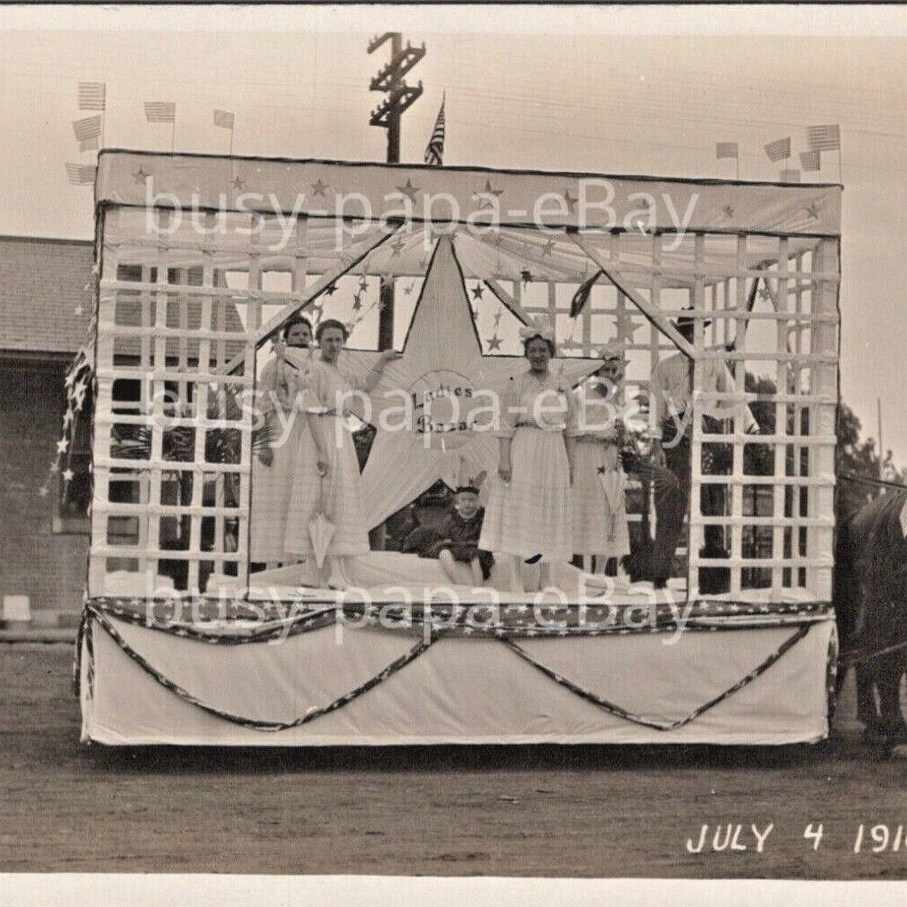 1916 RPPC Ladies Bazar Bazaar Parade Float Independence Day Sleepy Eye Postcard