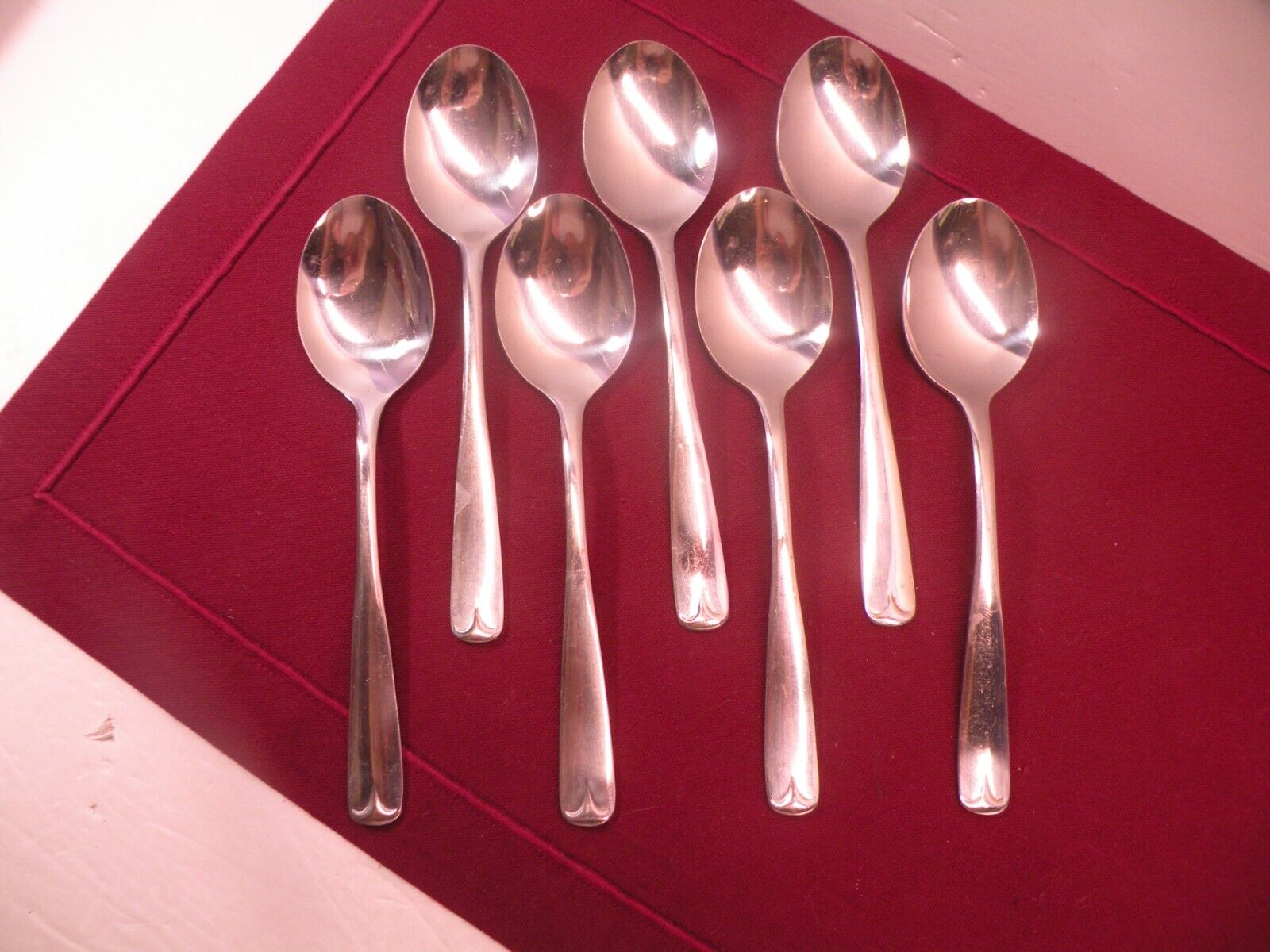 Set Of 7 Northland Oneida Stainless VILLAGE COMMON Place Oval Soup Spoons 7