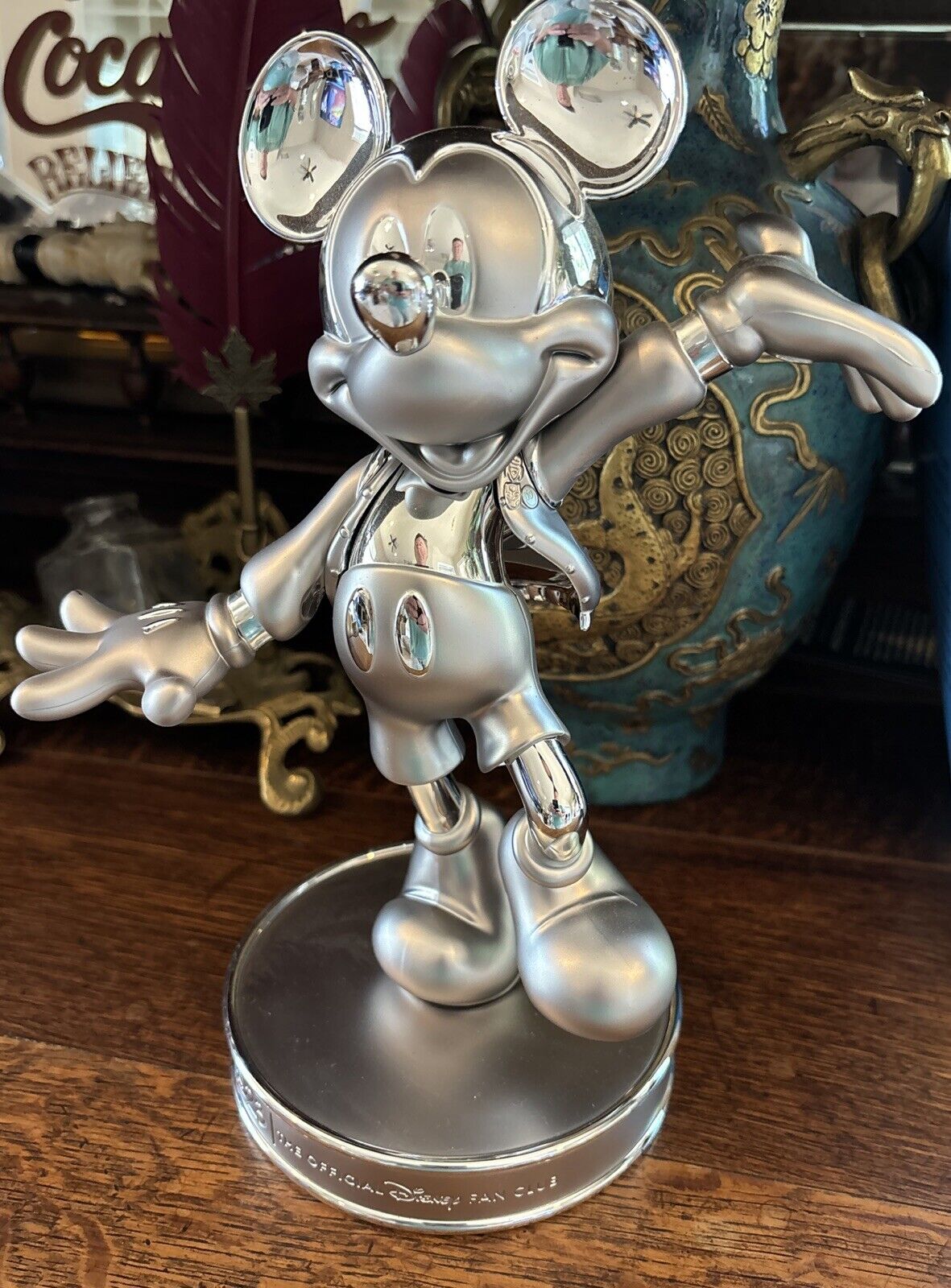 Disney 2023 D23 Mickey Mouse Leader Of The Fan Club Milestone Statue 100 Years