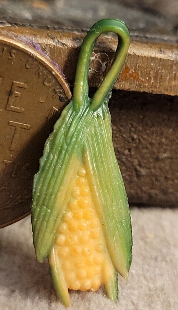 Vintage Celluloid EAR OF CORN charm prize jewelry 