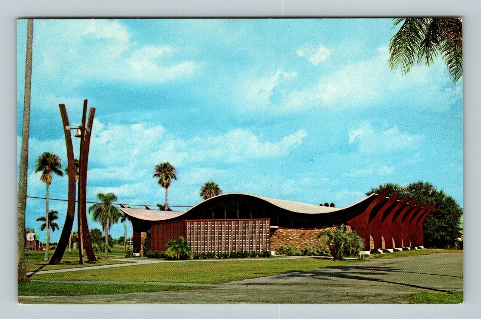Punta Gorda FL, Sacred Heart Catholic Church, Florida Vintage Postcard