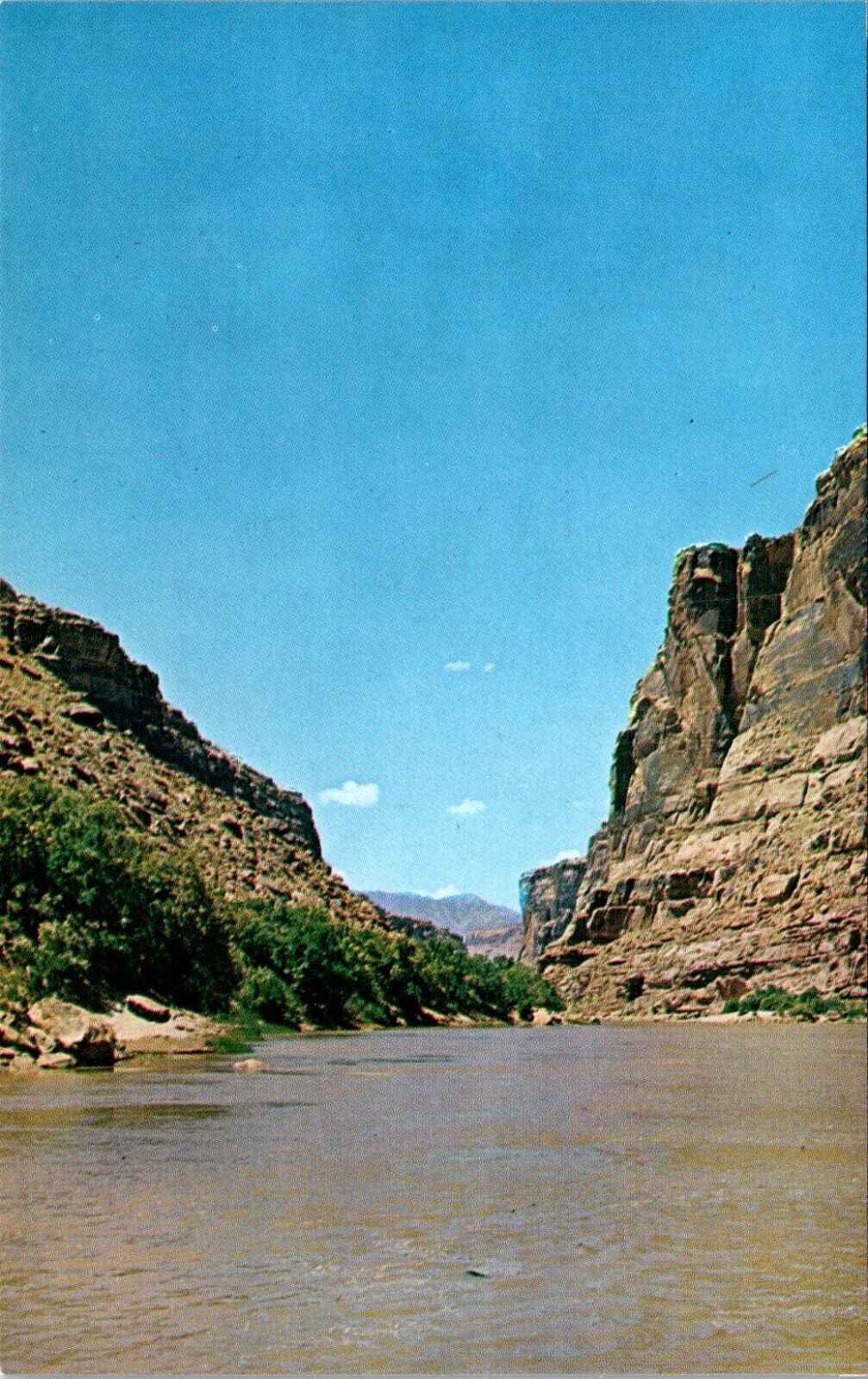Narrow Canyon Colorado River Lake Powell Utah Postcard