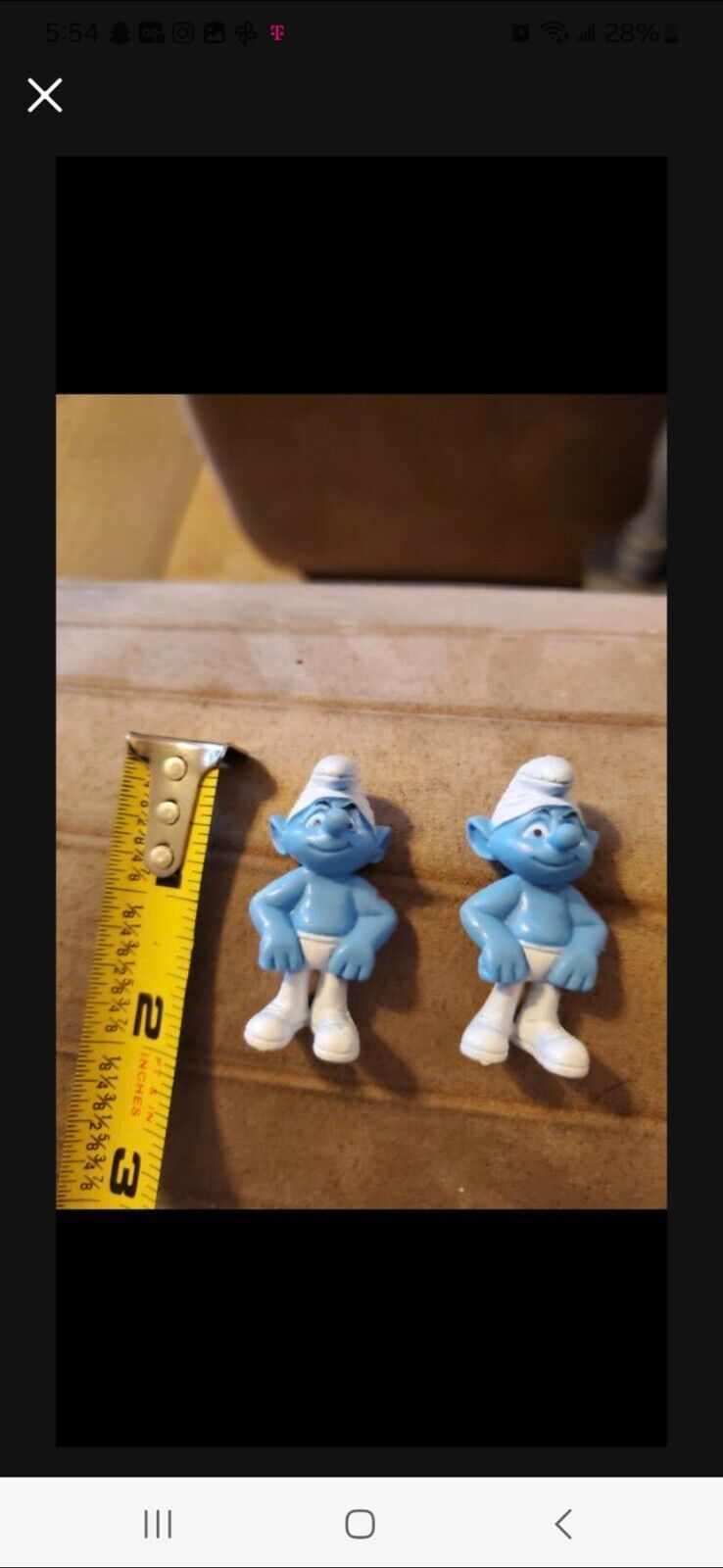 2 vintage smurf plastic Figurines