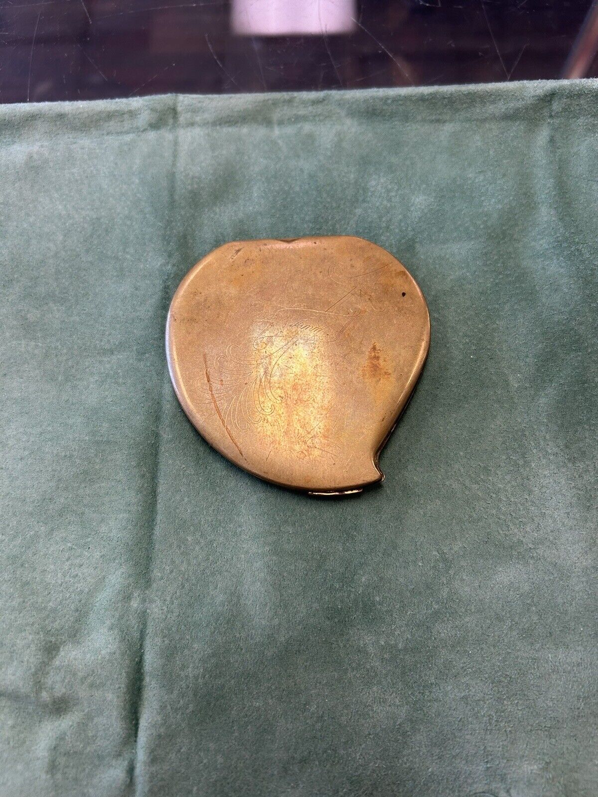 Vintage 1950's Elgin American Powder Compact Stylized Heart