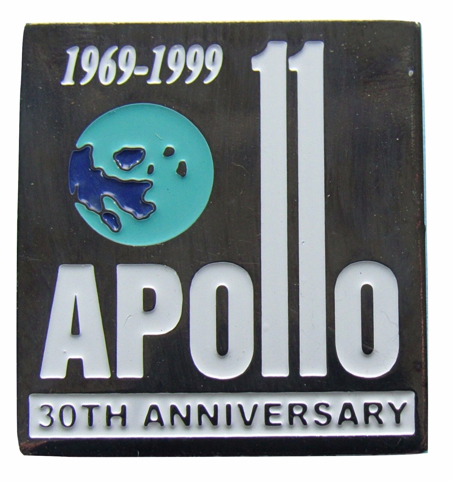 PIN enamel APOLLO 11 XI - 30th Anniversary  1969 - 1999 vtg NASA Neil Armstrong