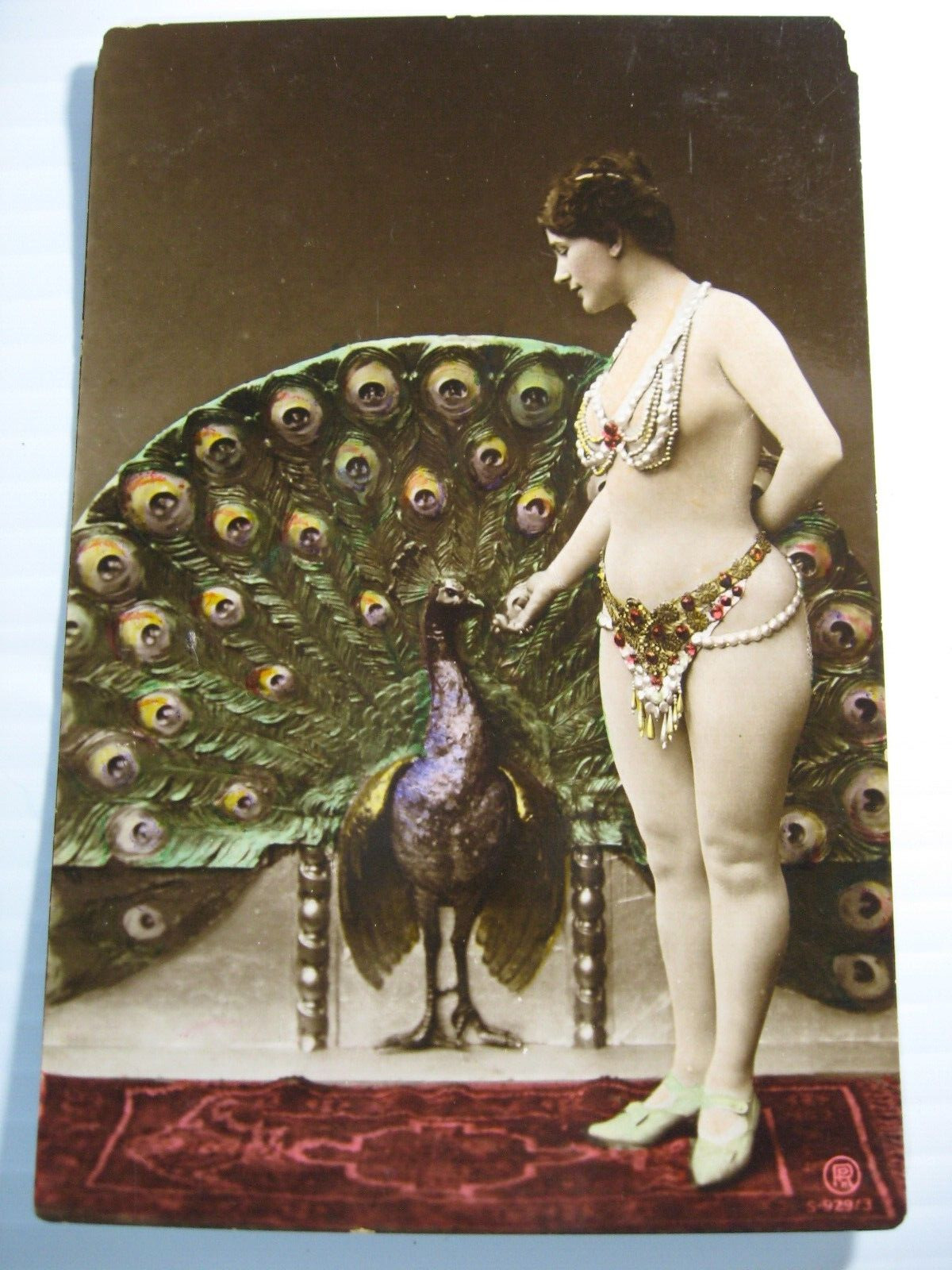 ORIGINAL VERY RARE ,VINTAGE 1905 ARTISTIC EROTIC PHOTO POSTCARD OF SENSUAL WOMAN