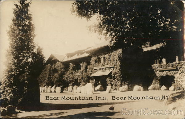 1939 RPPC Bear Mountain Inn,NY Rockland County New York Real Photo Post Card