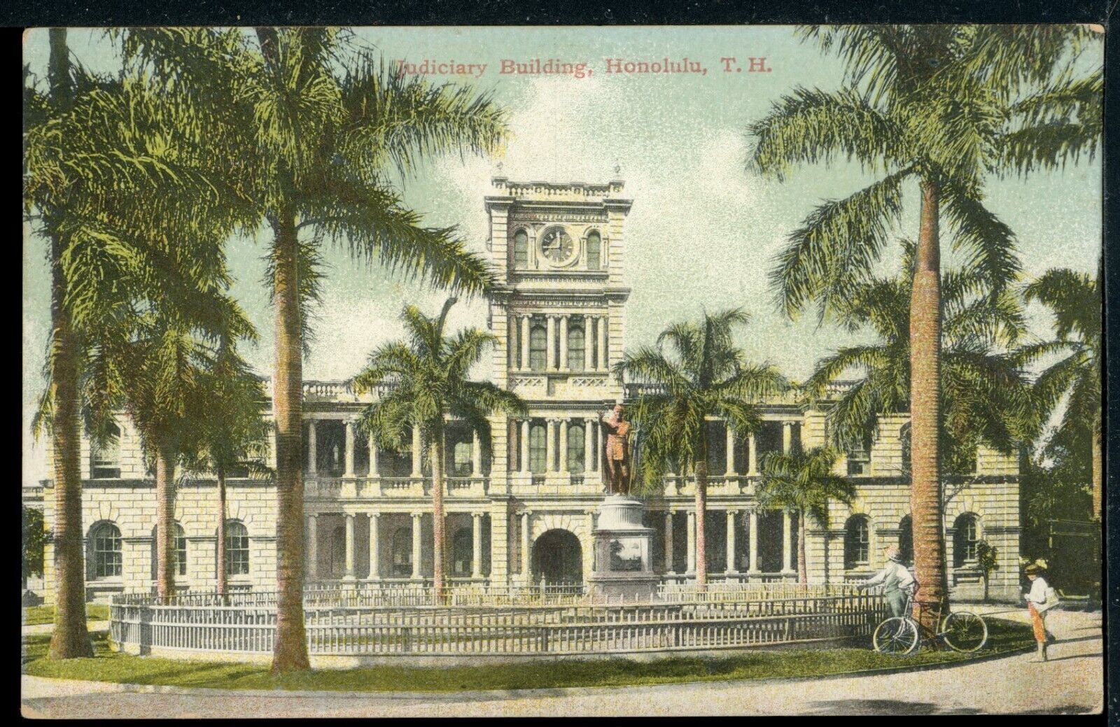 Judiciary Building and Kamehameha Statue Honolulu T.H. Historic Vintage Postcard