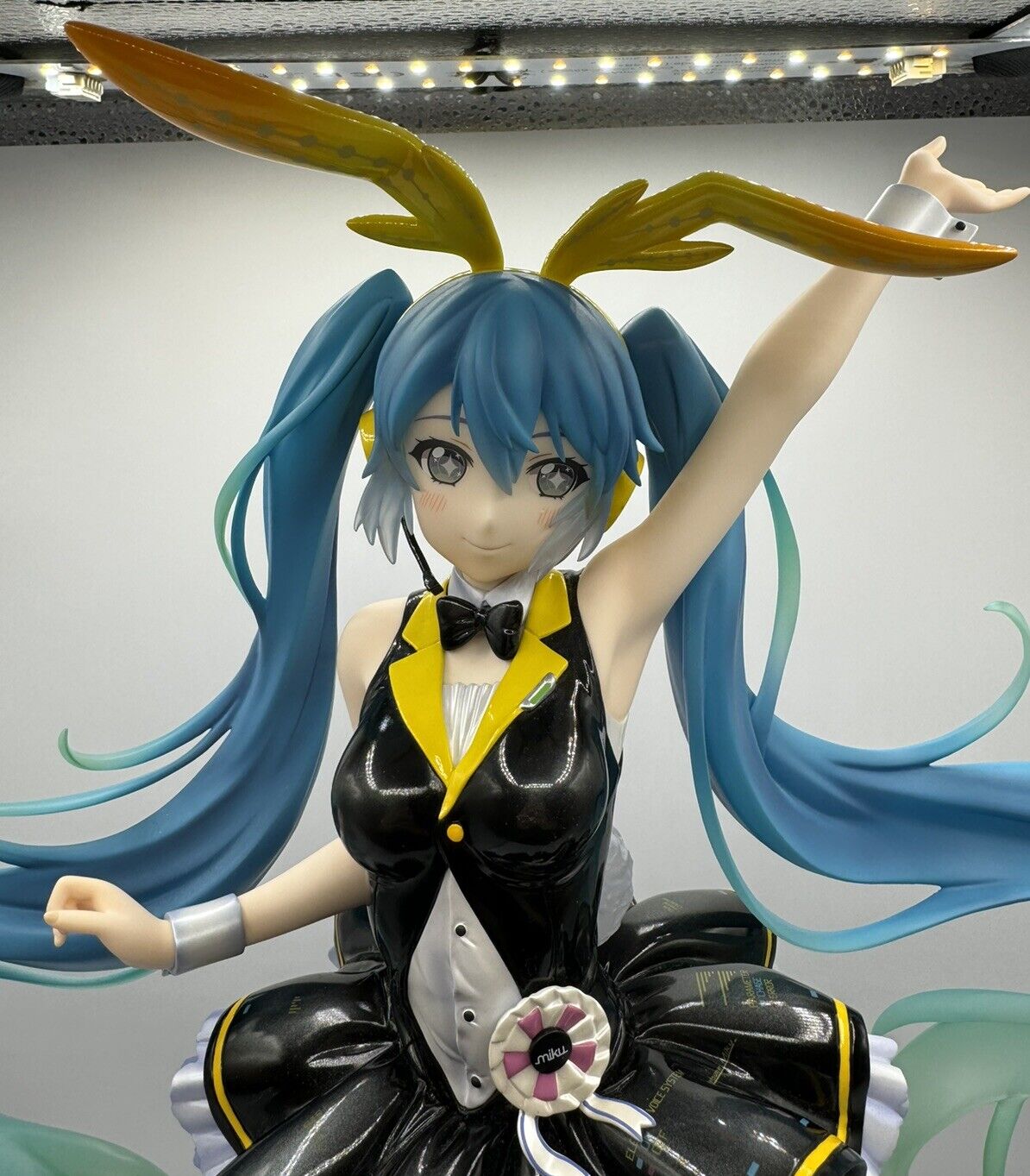 Hatsune Miku Project Diva 1/4 Scale Bunny Ver. By FREEing Authentic