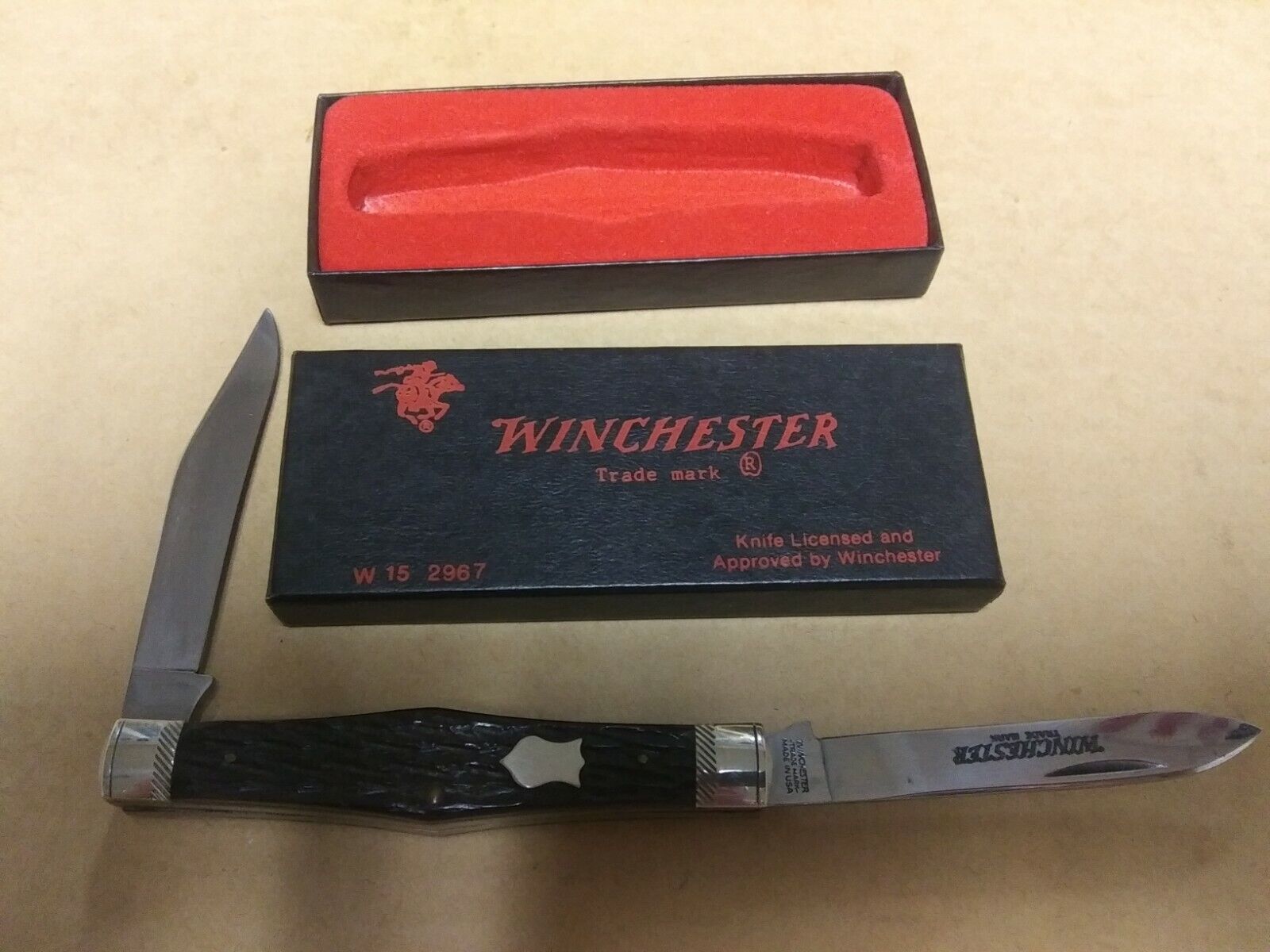 Winchester Pocketknife Knife NIB: (#2967) 1988