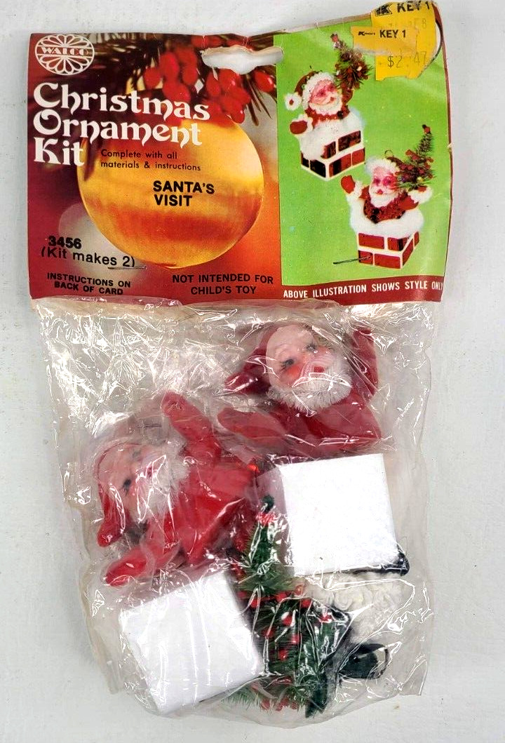 WALCO Christmas Ornament Kit Santa\'s Visit, Makes 2, NOS (1977)