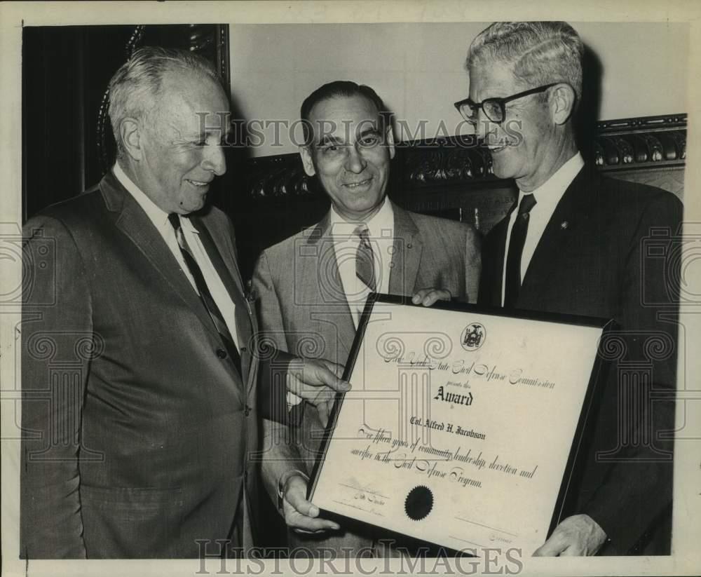 1966 Press Photo Albany, NY Mayor presents citation to civil defense official