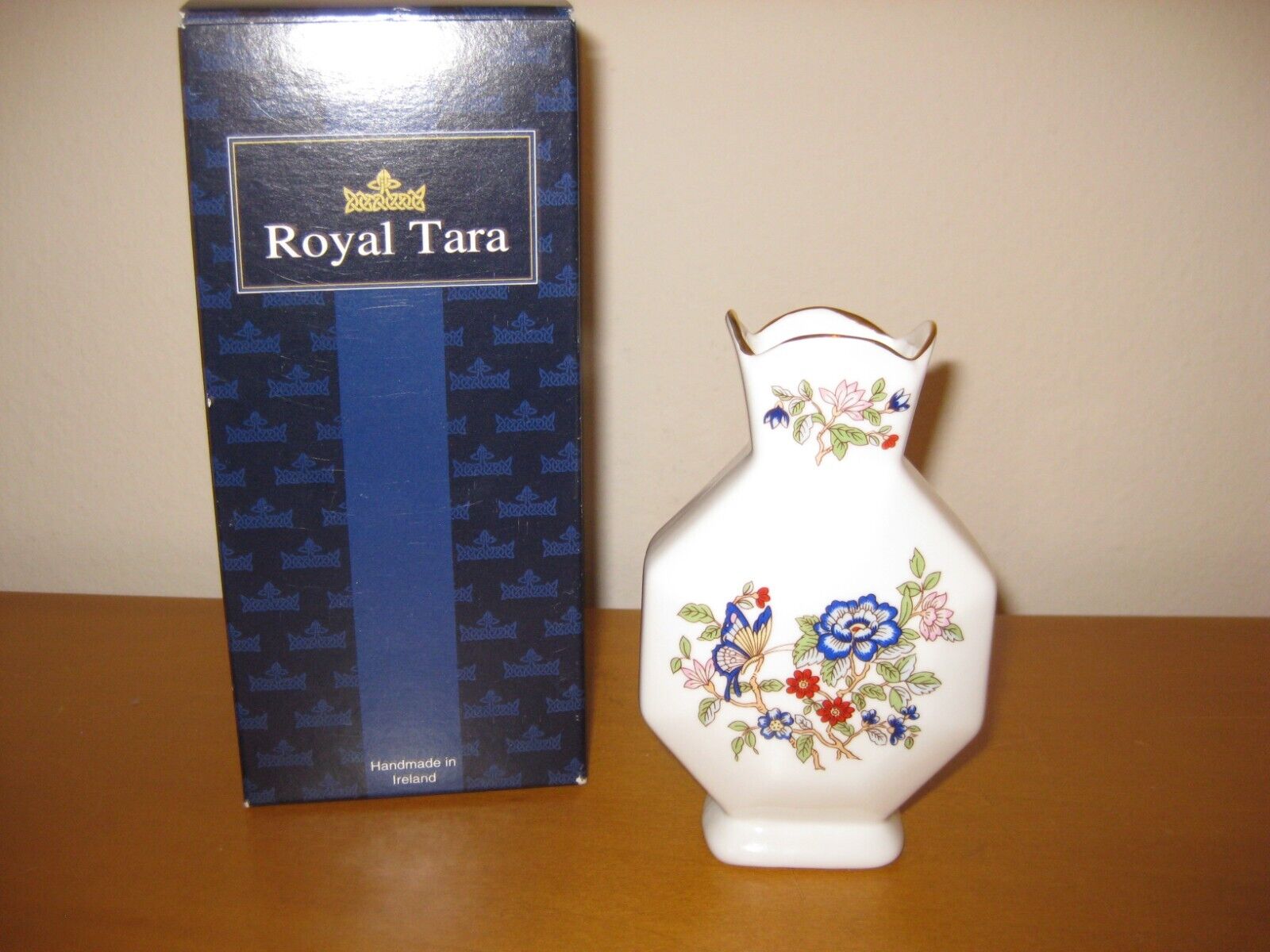 Royal Tara Harmony Butterfly Floral Vase, Ireland, Bone China 4.75”