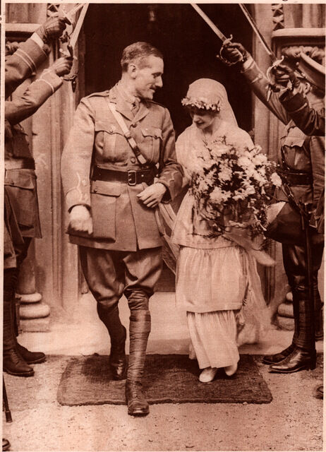 1915 ROTOGRAVURE MILITARY WEDDING IN UNITED KINGDOM