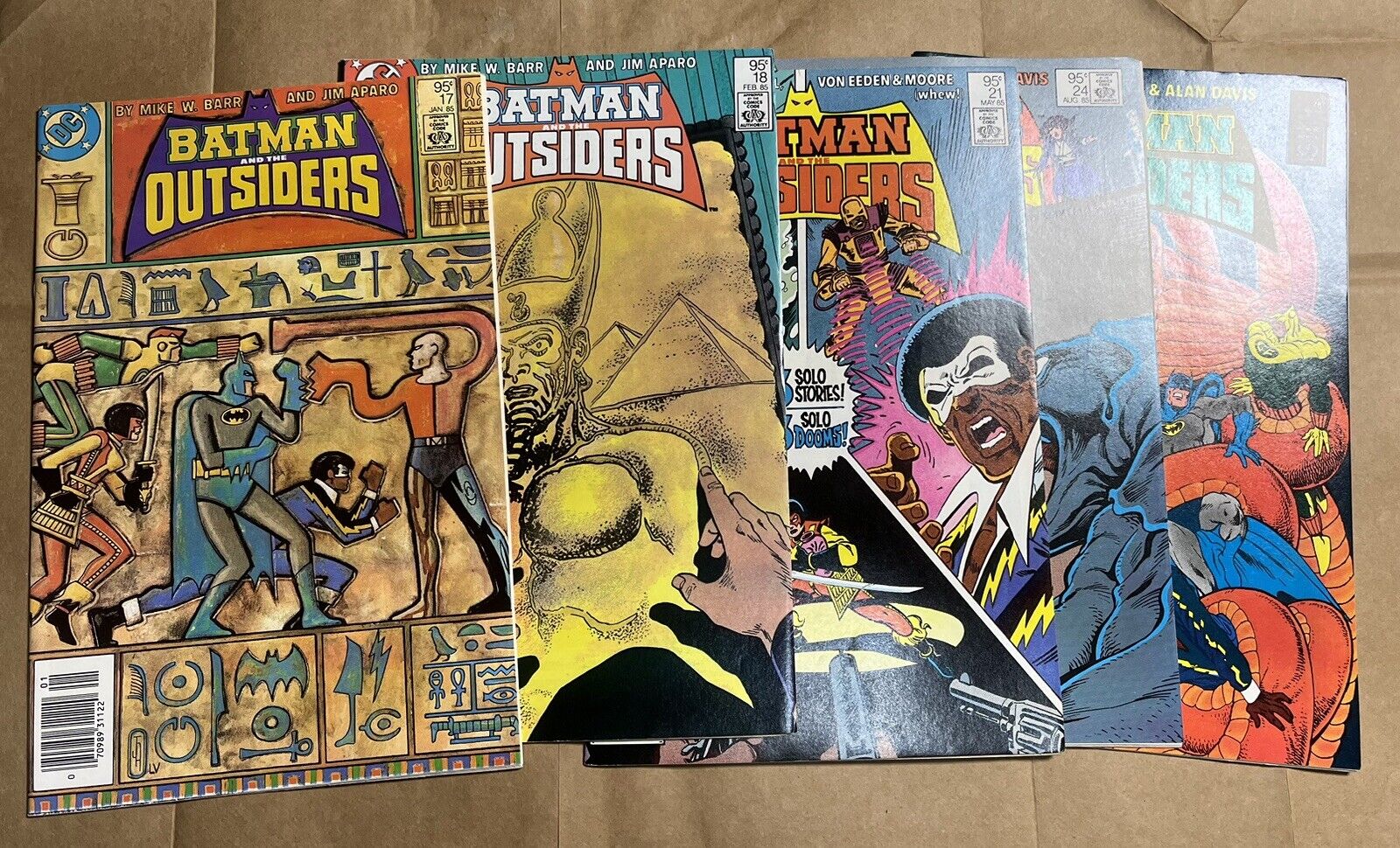 Batman and the Outsiders Canadian Variant Lot of 5 Issues 17, 18, 21, 24, and 26
