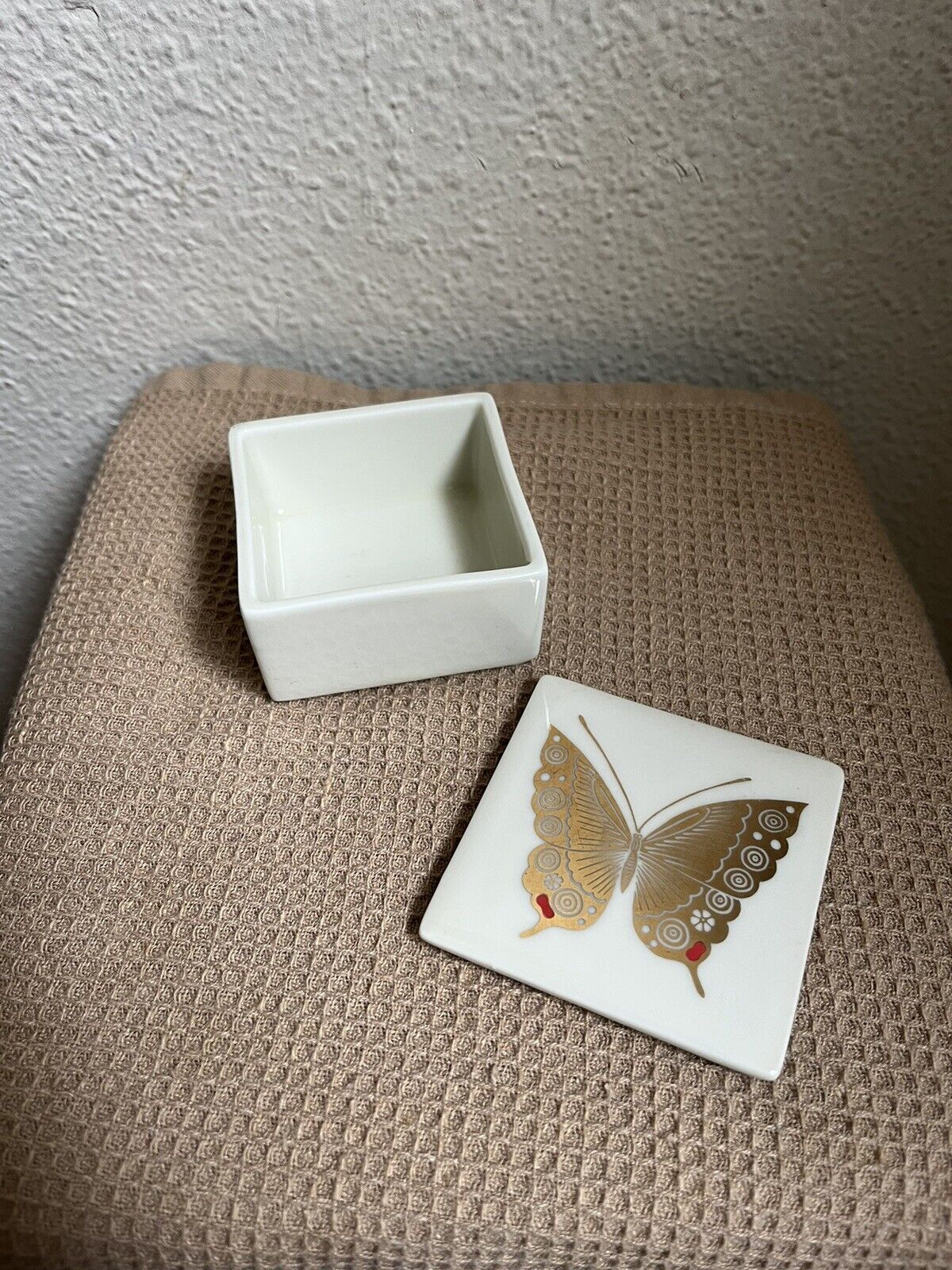 Vintage Gold Butterfly Trinket Box with Lid Cream Japan 2.75\