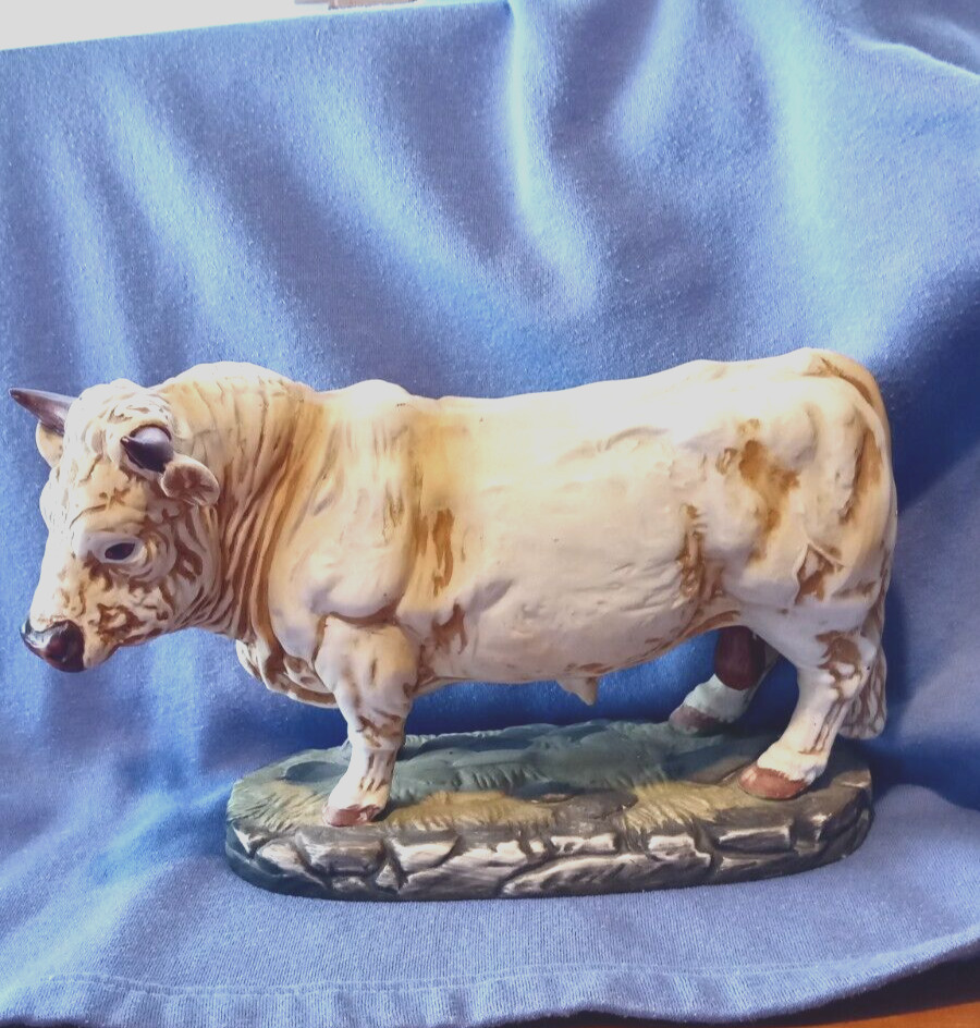 LARGE FIGURINE OF A BULL BY ARTIST J BYRON LEONARDO COLLECTION CROWN