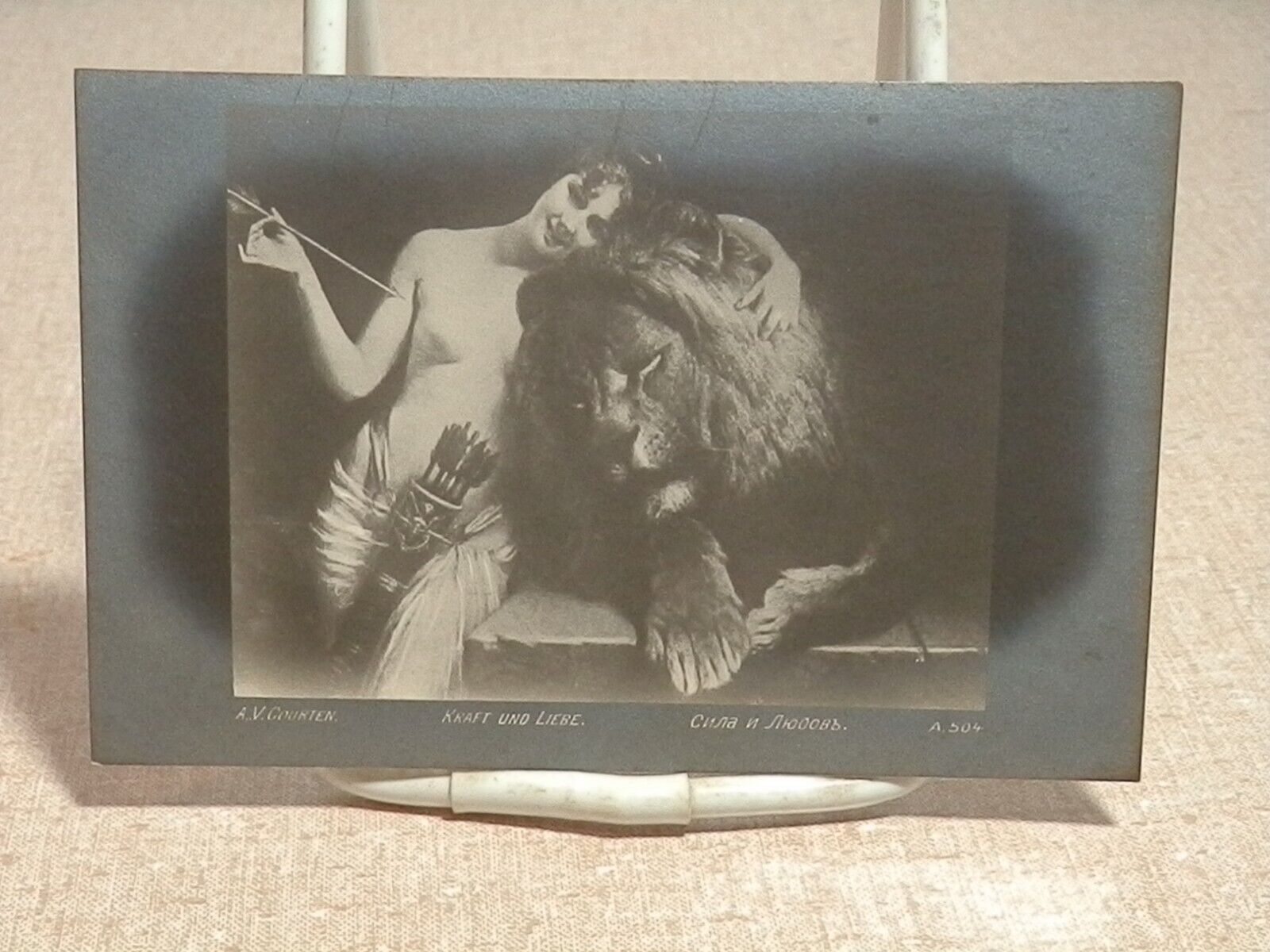 Vintage Postcard Angelo Comte Von Courten La dessee Diane et un Lion The Goddess