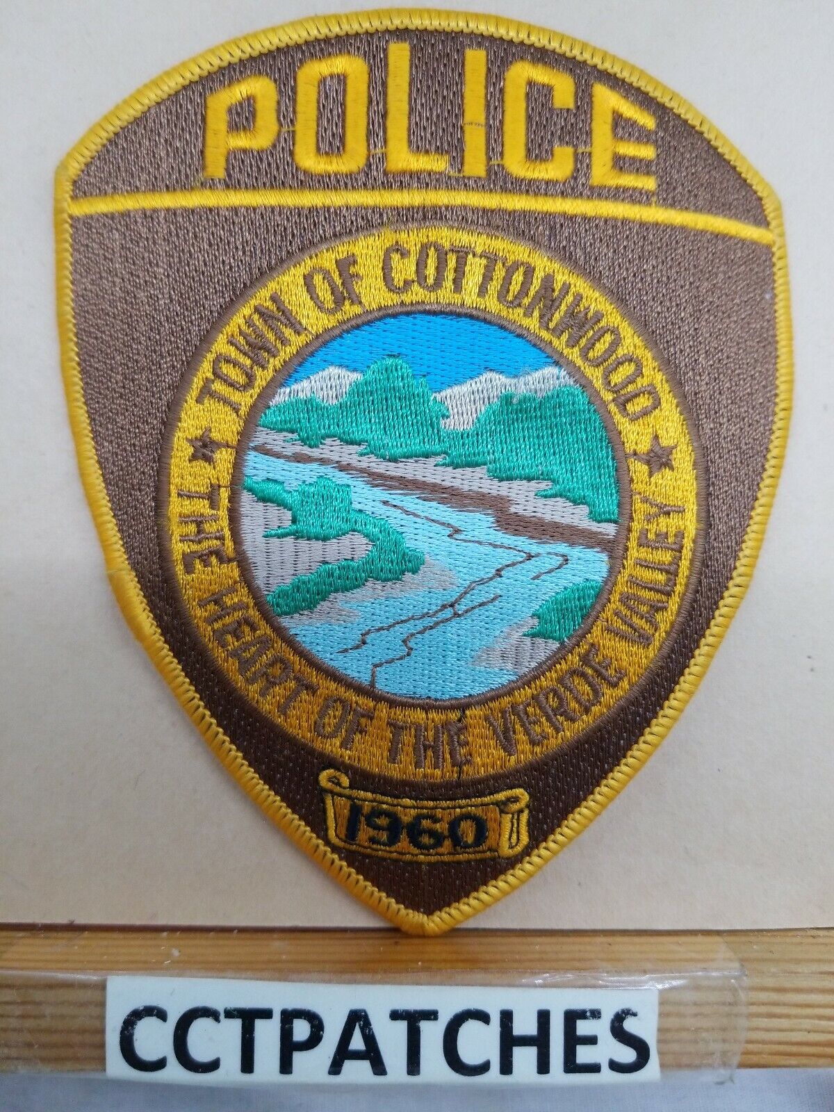 TOWN OF COTTONWOOD, ARIZONA POLICE SHOULDER PATCH AZ