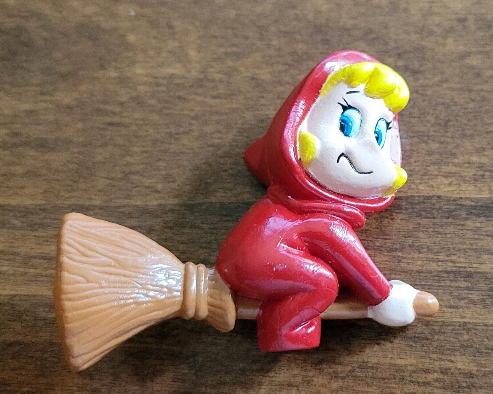 RARE Wendy the Good Little Witch from Casper the Friendly Ghost PVC figurine