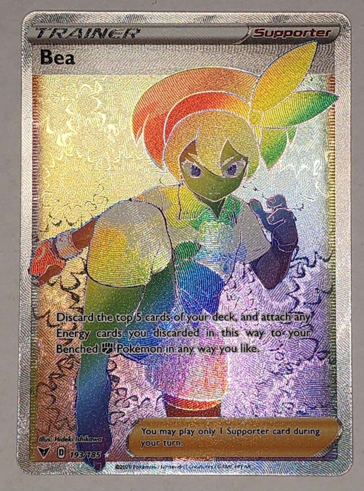 Pokemon TCG Bea 193/185 Vivid Voltage-Hyper RARE-Full Art-Secret Rainbow-Trainer