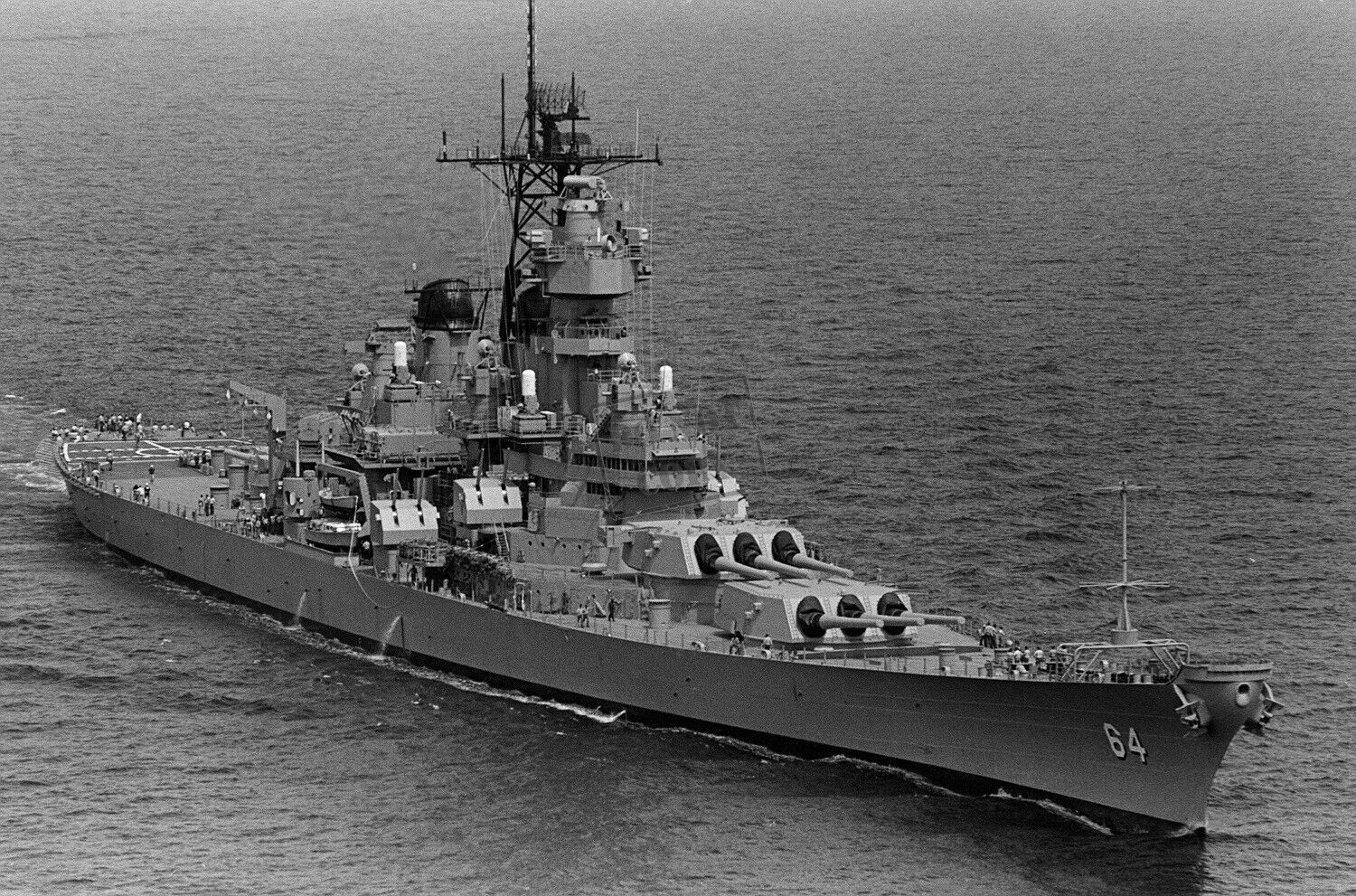 US Navy USN  battleship USS WISCONSIN (BB 64) 12X18 Photograph